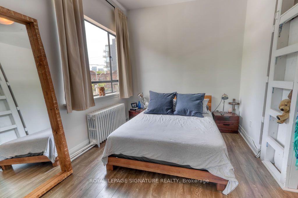 Photo 10 of Unit Unit B, 44 Stafford Street, Toronto, Niagara — HOMEH