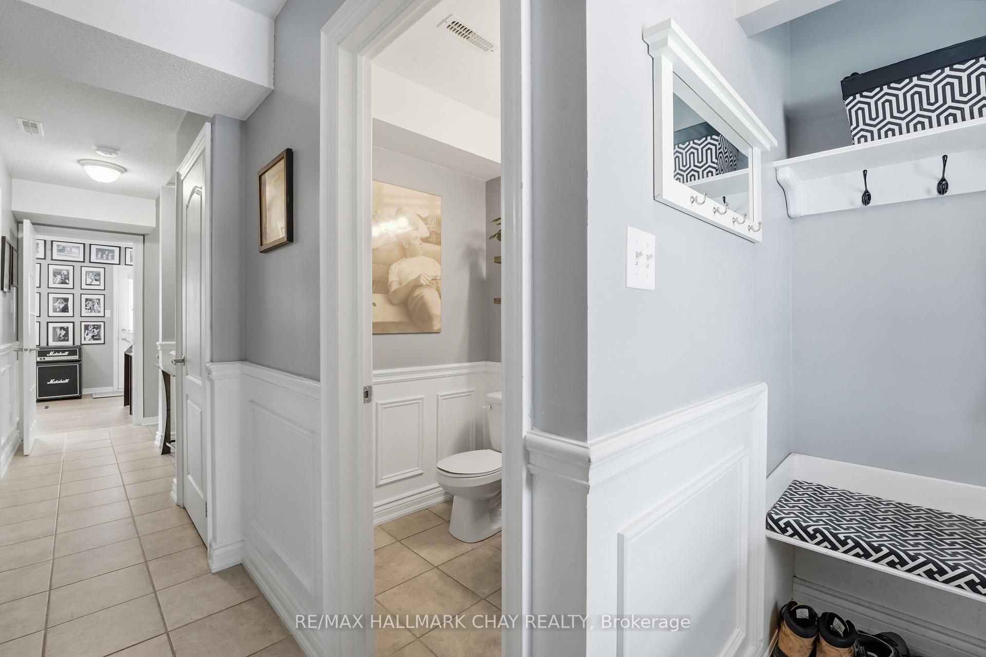 Photo 3 of 1280 Coleman Crescent, Innisfil, Alcona — HOMEH