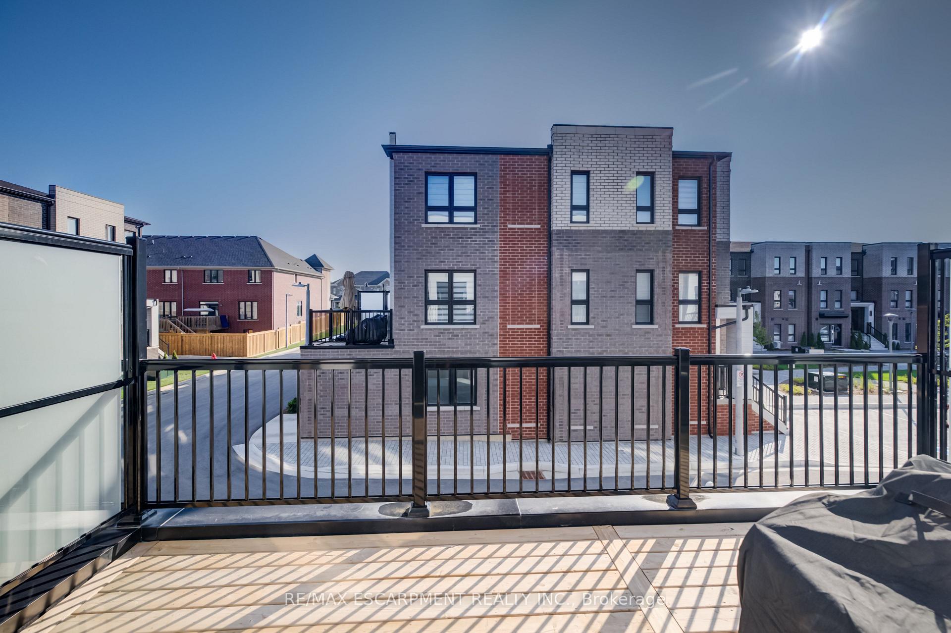 Photo 30 of 247 Burke Street, Hamilton, Waterdown — HOMEH