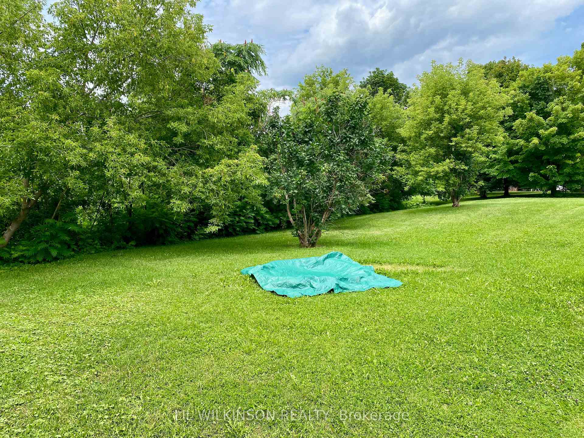 Photo 15 of 743 Essa Road, Barrie, Holly — HOMEH
