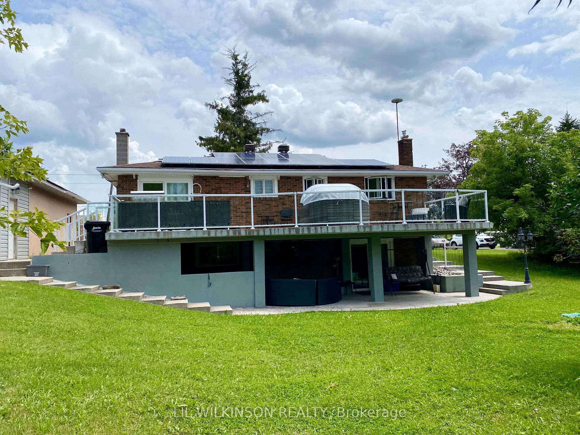Photo 19 of 743 Essa Road, Barrie, Holly — HOMEH
