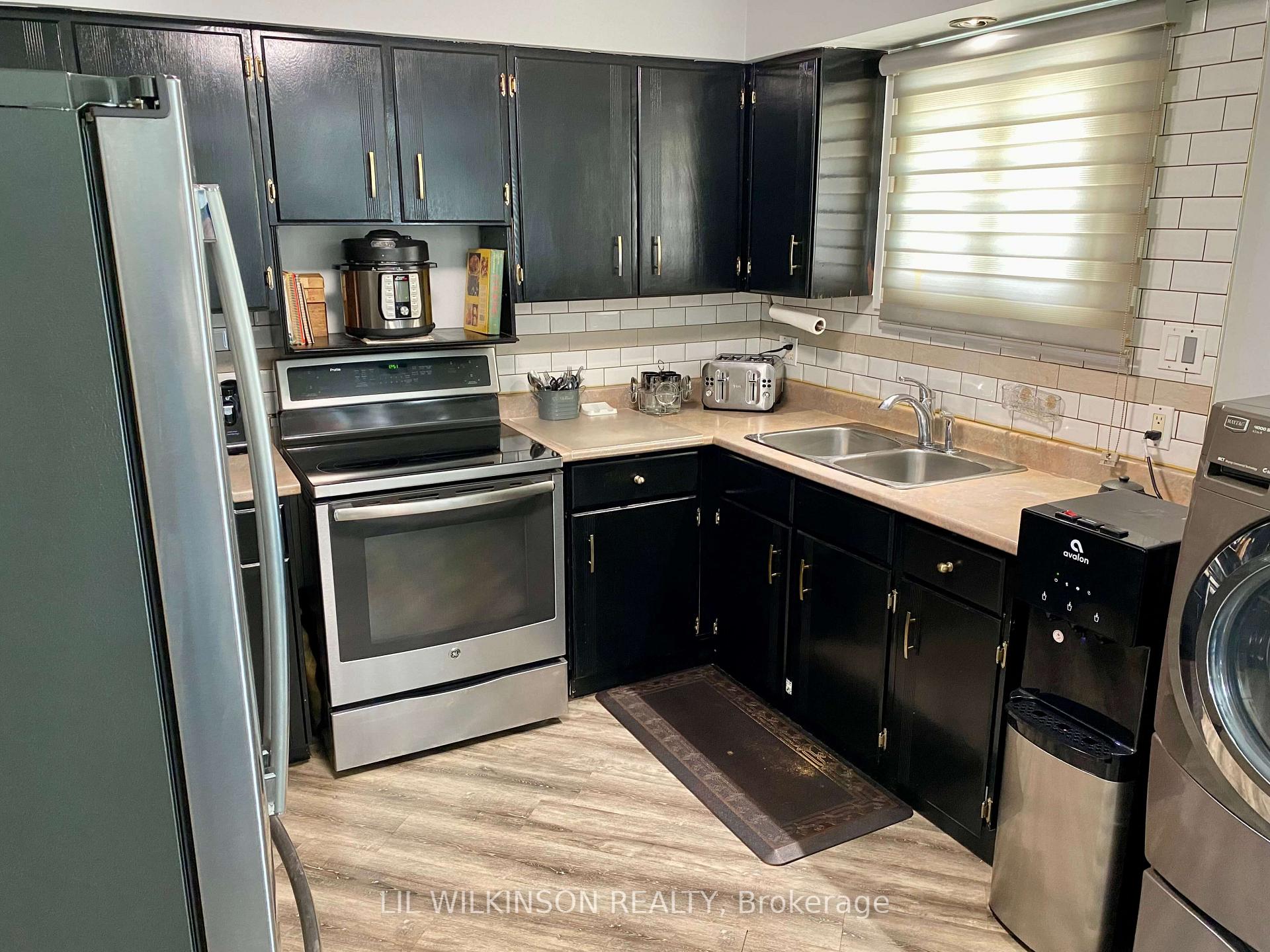 Photo 33 of 743 Essa Road, Barrie, Holly — HOMEH