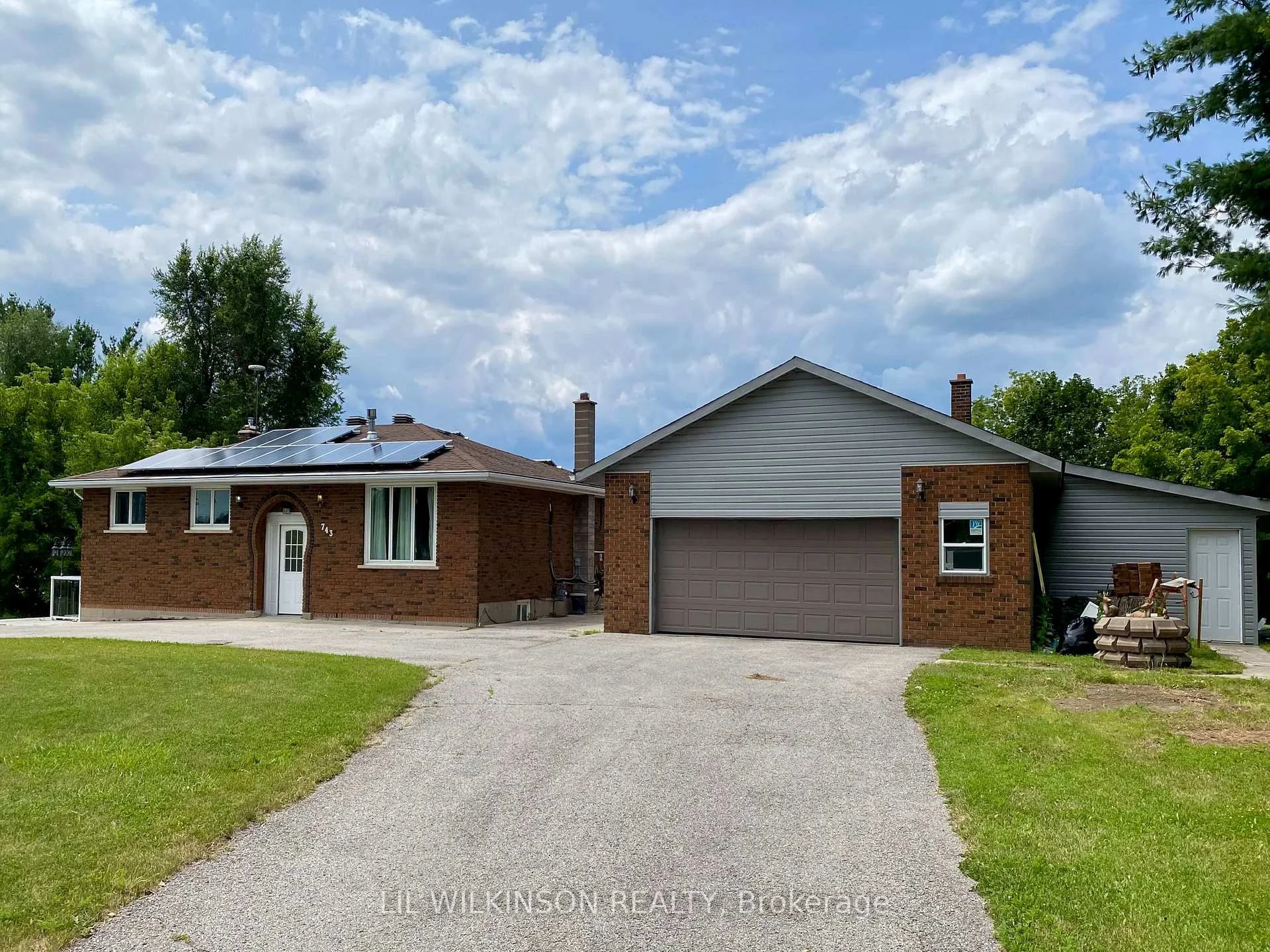 Photo 1 of 743 Essa Road, Barrie, Holly — HOMEH