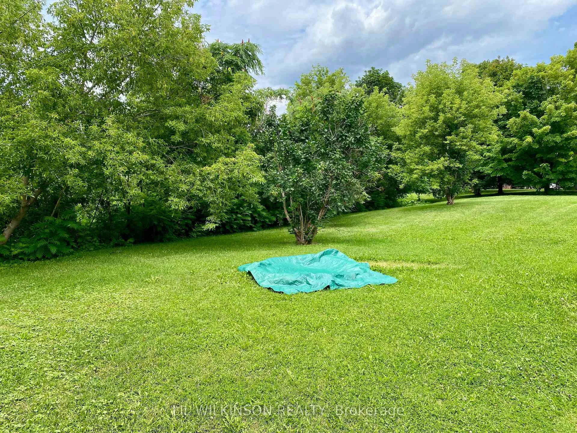 Photo 16 of 743 Essa Road, Barrie, Holly — HOMEH