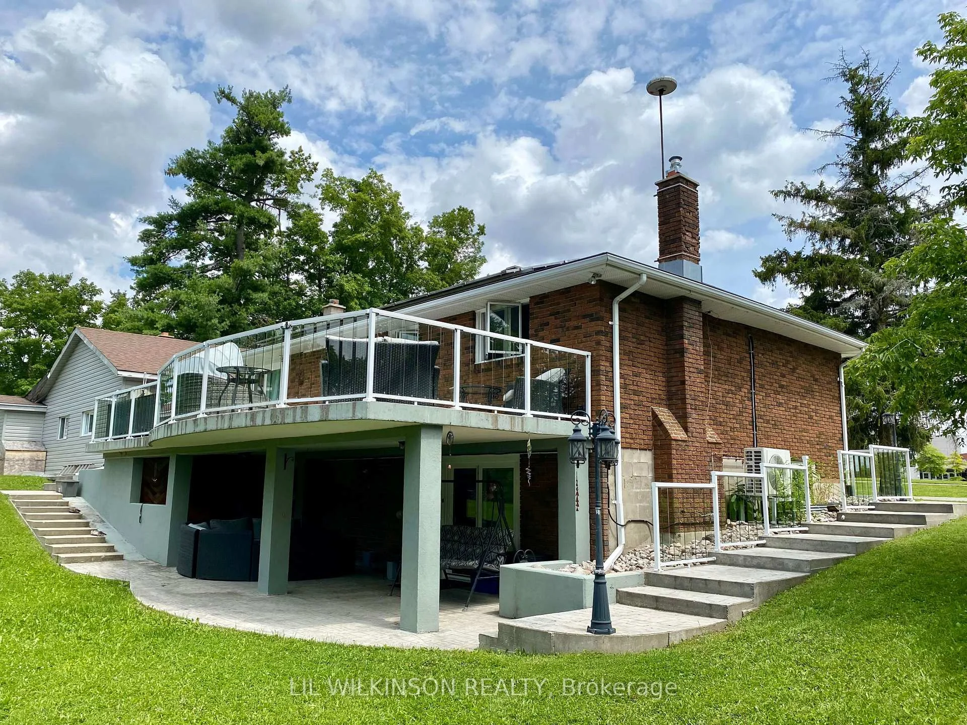 Photo 18 of 743 Essa Road, Barrie, Holly — HOMEH