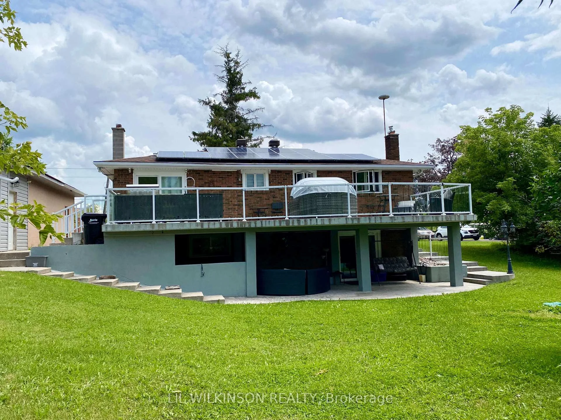 Photo 20 of 743 Essa Road, Barrie, Holly — HOMEH