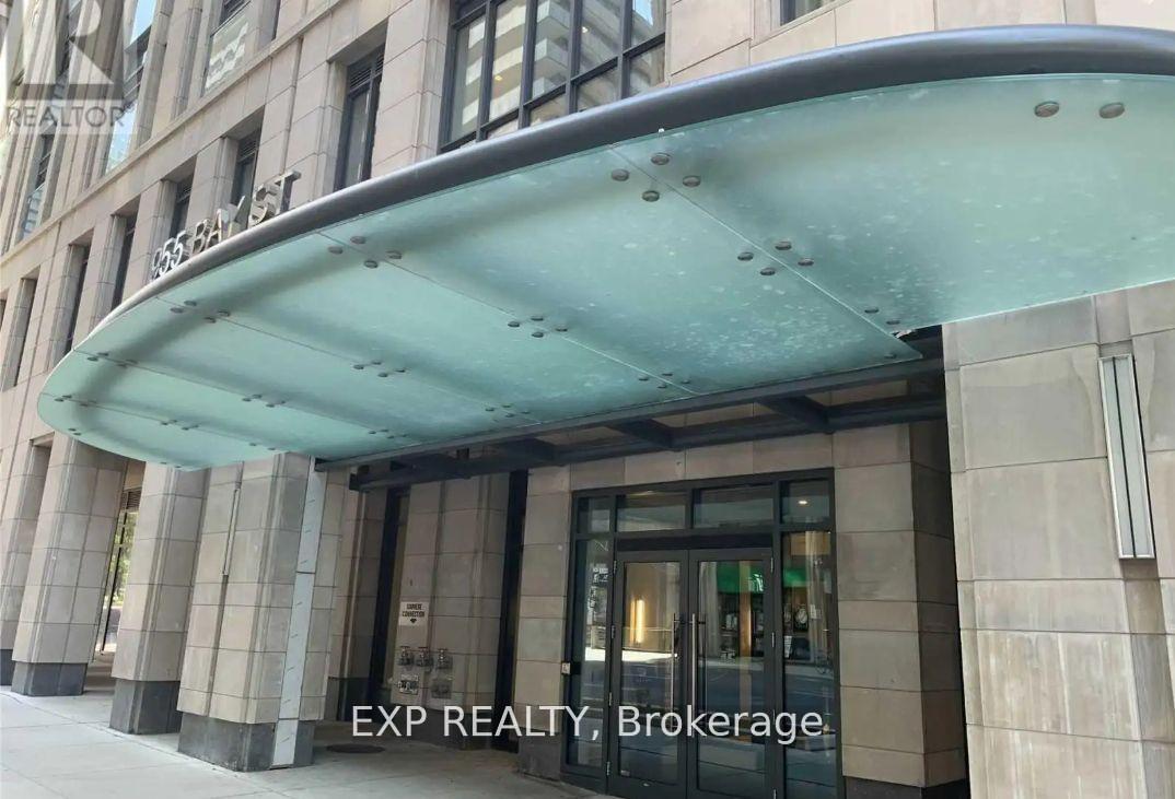 Photo 2 of 955 Bay Street, Toronto, Bay Street Corridor — HOMEH