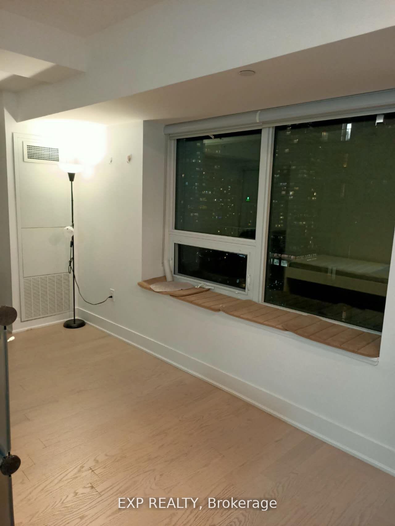 Photo 12 of 955 Bay Street, Toronto, Bay Street Corridor — HOMEH