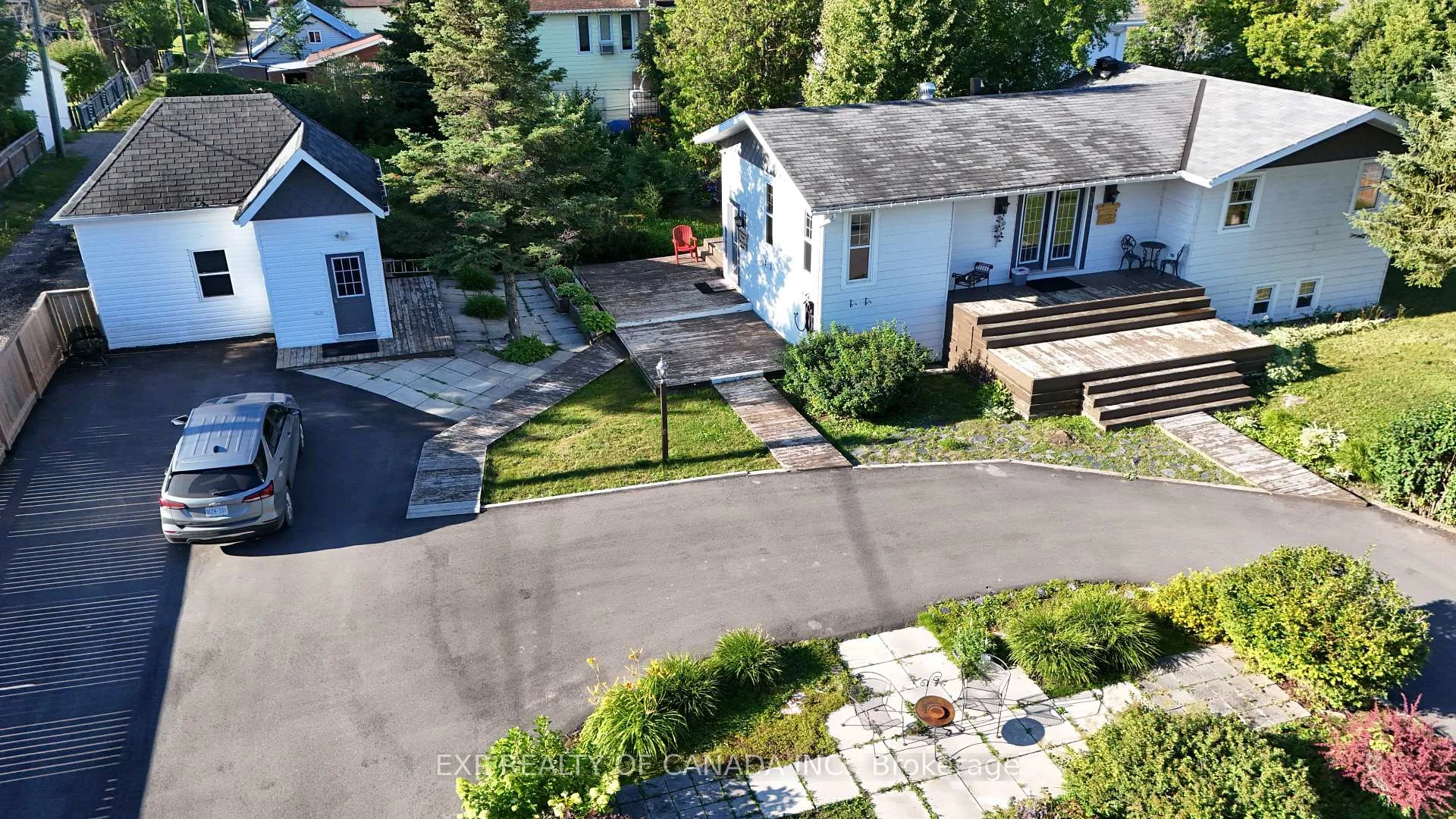 Photo 2 of 34 Seventh Street W, Cochrane — HOMEH