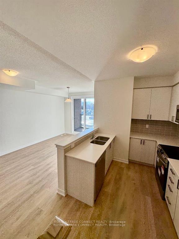 Photo 8 of Unit 712, 1865 Pickering Parkway, Pickering, Village East — HOMEH