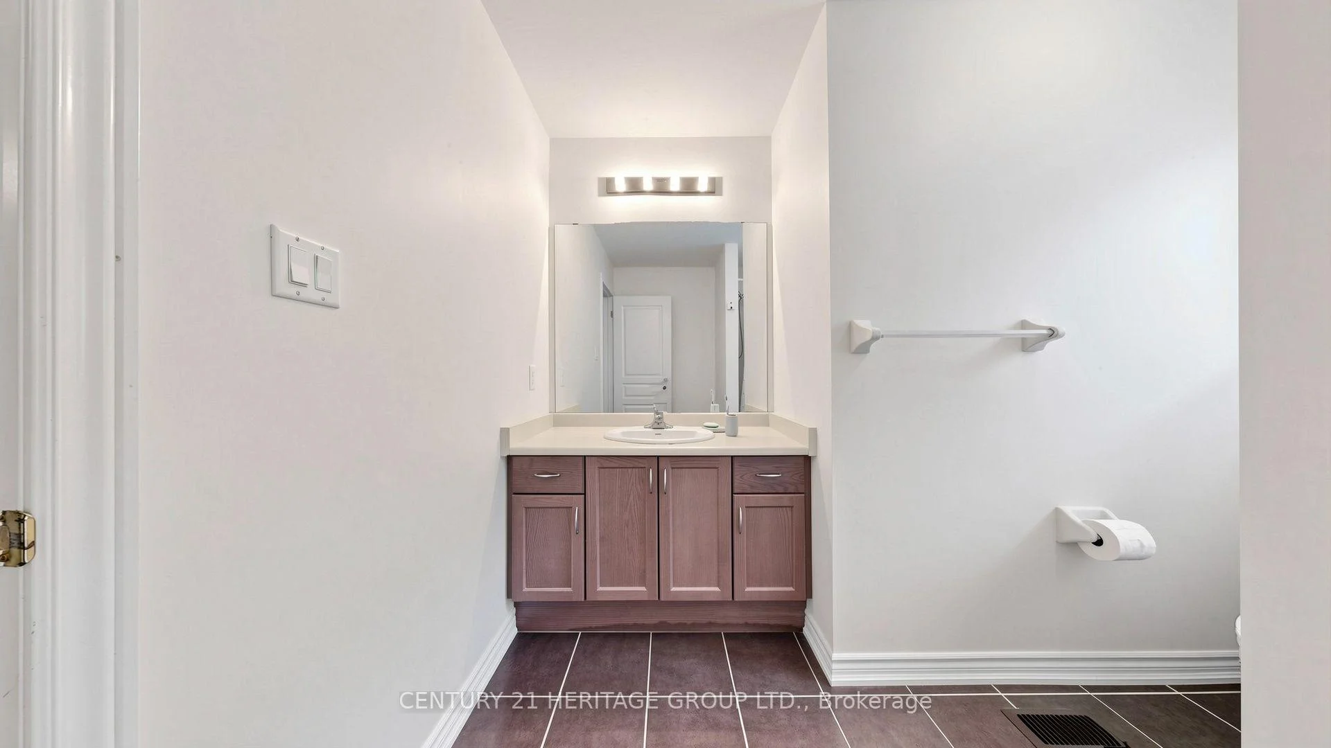 Photo 19 of 1491 Haws Crescent, Milton, Clarke — HOMEH