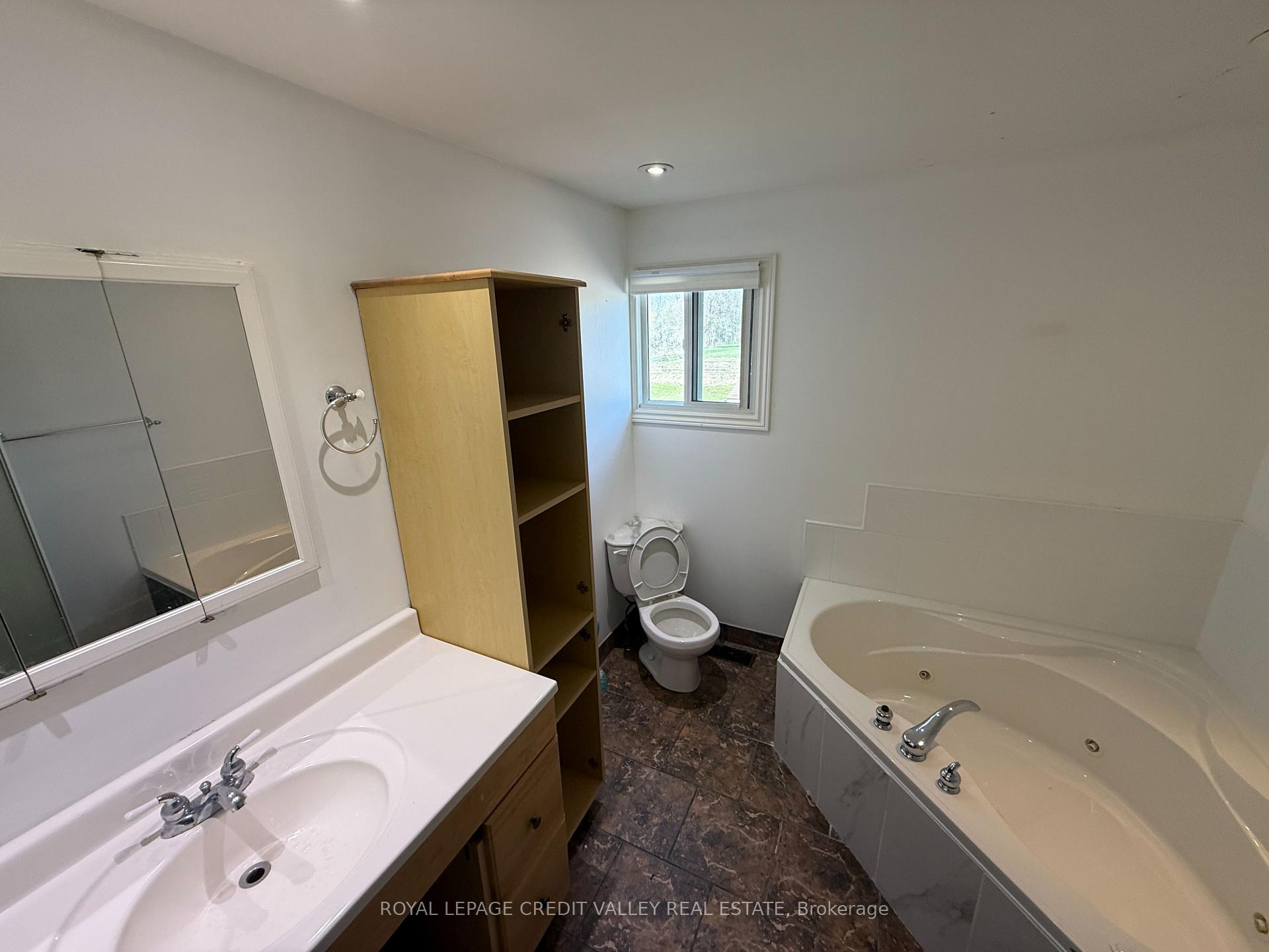 Photo 3 of 308399 Hockley Road, Mono, Rural Mono — HOMEH