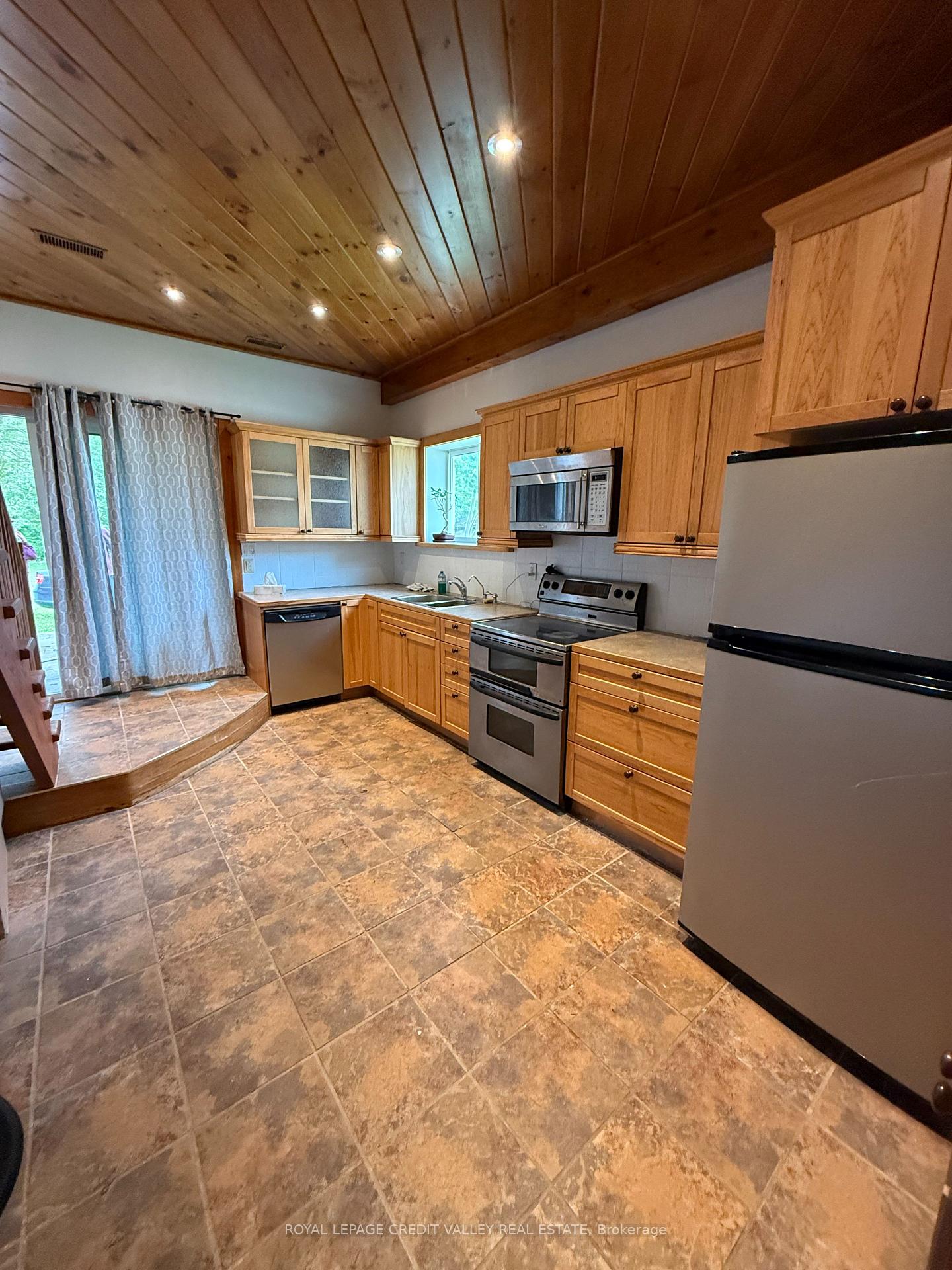 Photo 9 of 308399 Hockley Road, Mono, Rural Mono — HOMEH