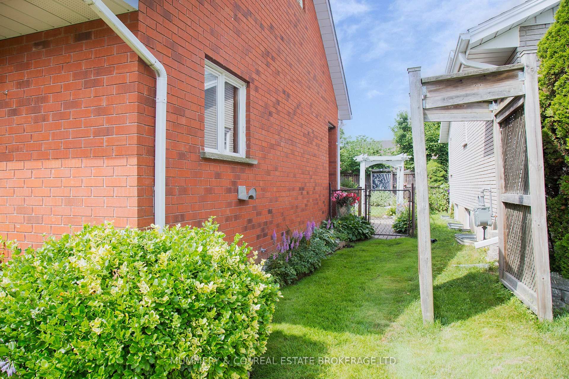 Photo 4 of 66 John Street, Norfolk, Port Dover — HOMEH