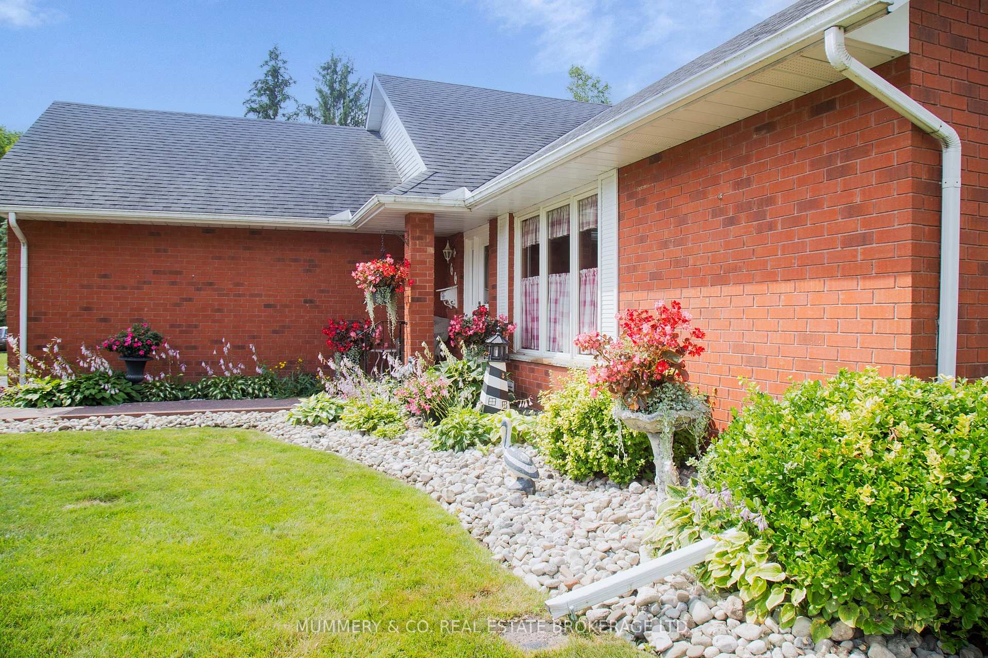 Photo 6 of 66 John Street, Norfolk, Port Dover — HOMEH
