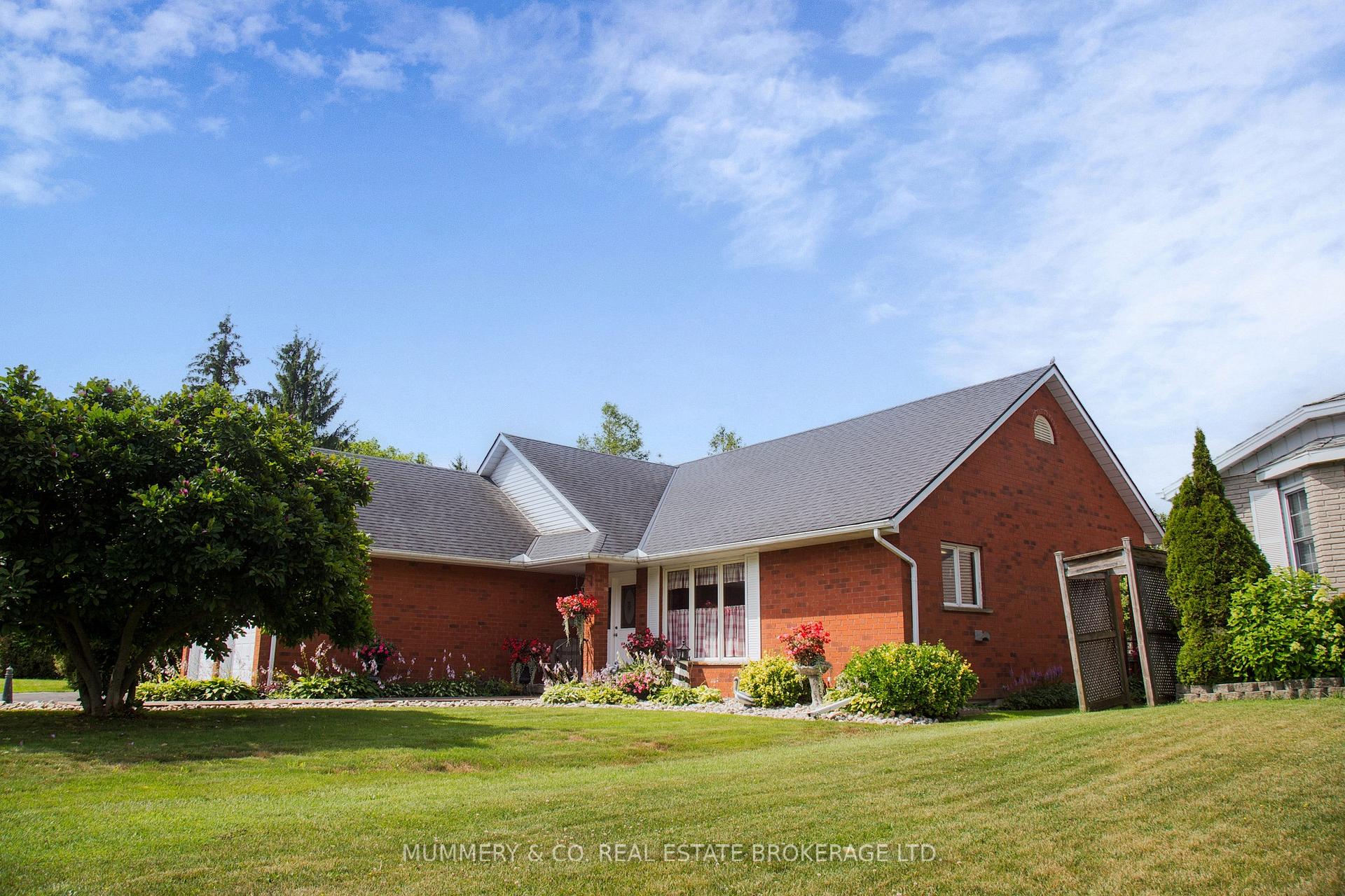 Photo 7 of 66 John Street, Norfolk, Port Dover — HOMEH
