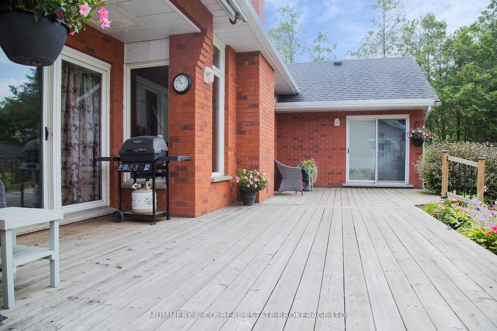 Photo 10 of 66 John Street, Norfolk, Port Dover — HOMEH