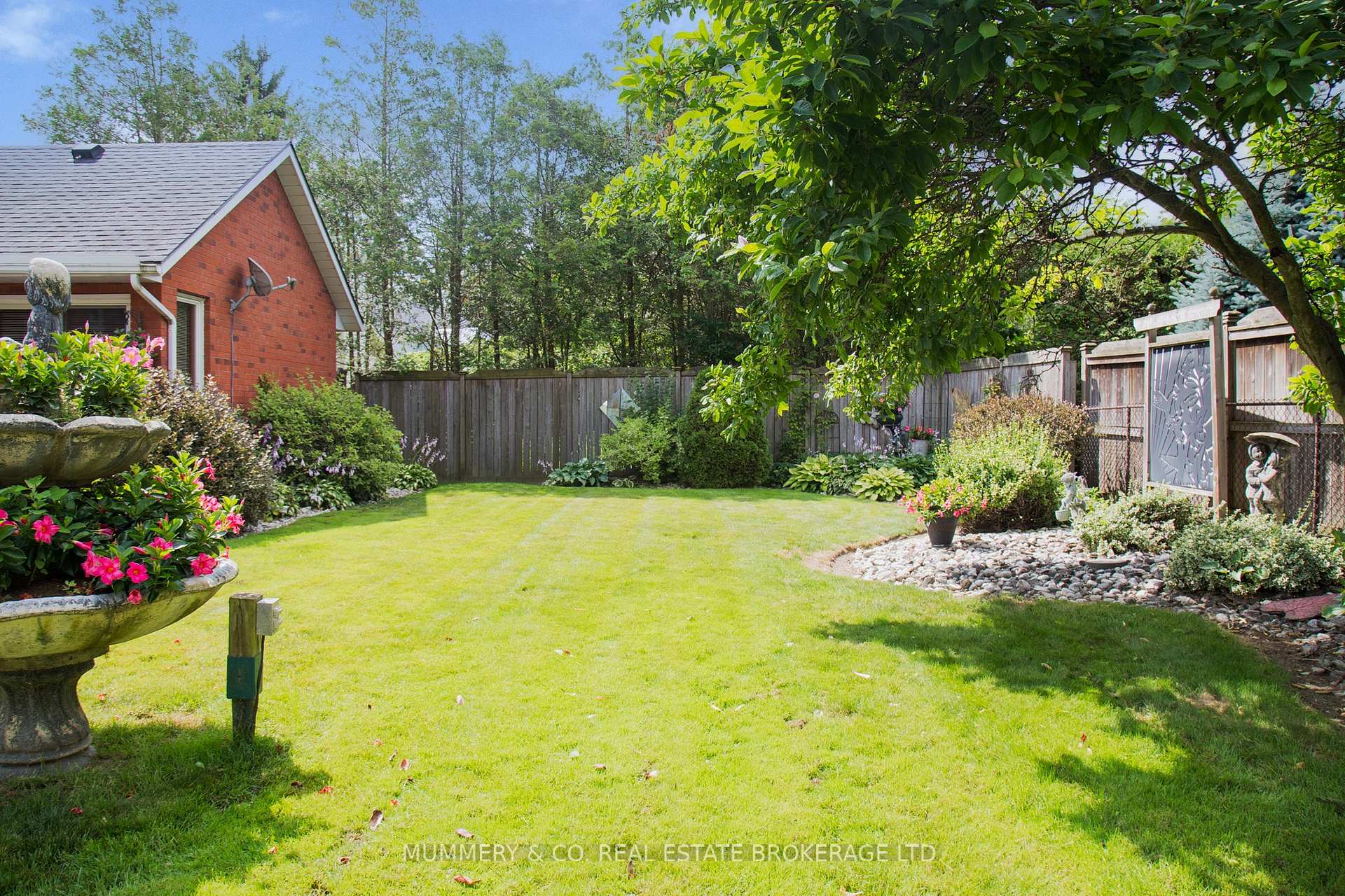Photo 42 of 66 John Street, Norfolk, Port Dover — HOMEH