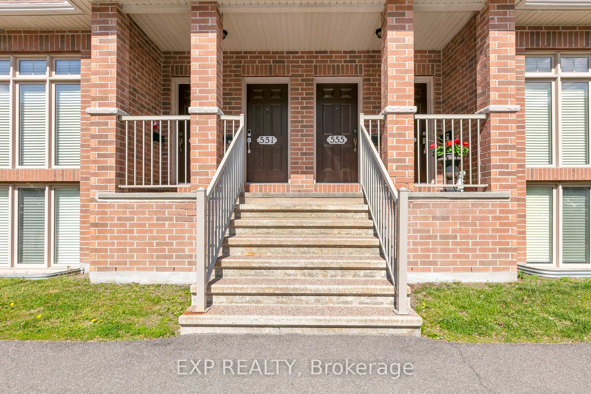 Photo 2 of 555 Reardon Private, Ottawa, Heron Gate/Industrial Park — HOMEH