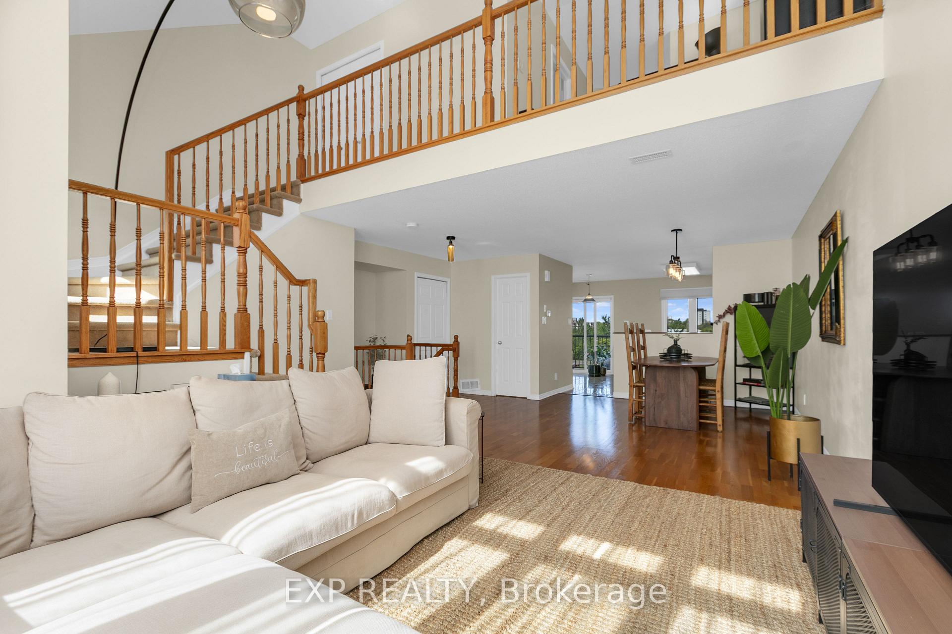 Photo 16 of 555 Reardon Private, Ottawa, Heron Gate/Industrial Park — HOMEH