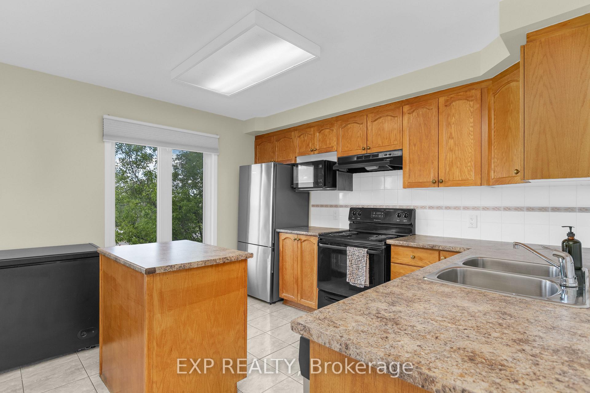 Photo 20 of 555 Reardon Private, Ottawa, Heron Gate/Industrial Park — HOMEH