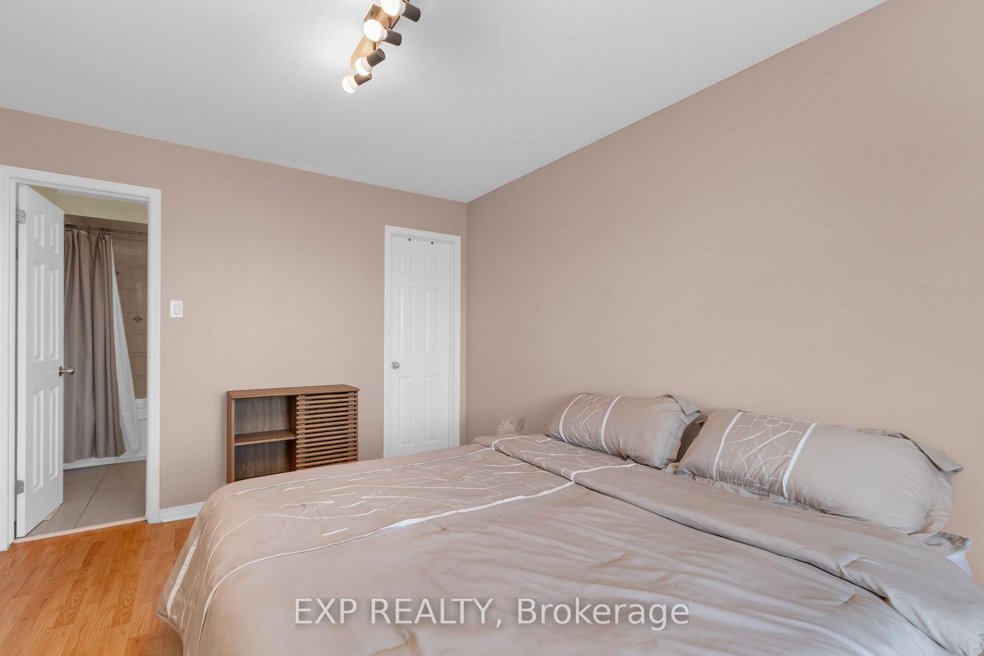 Photo 31 of 555 Reardon Private, Ottawa, Heron Gate/Industrial Park — HOMEH