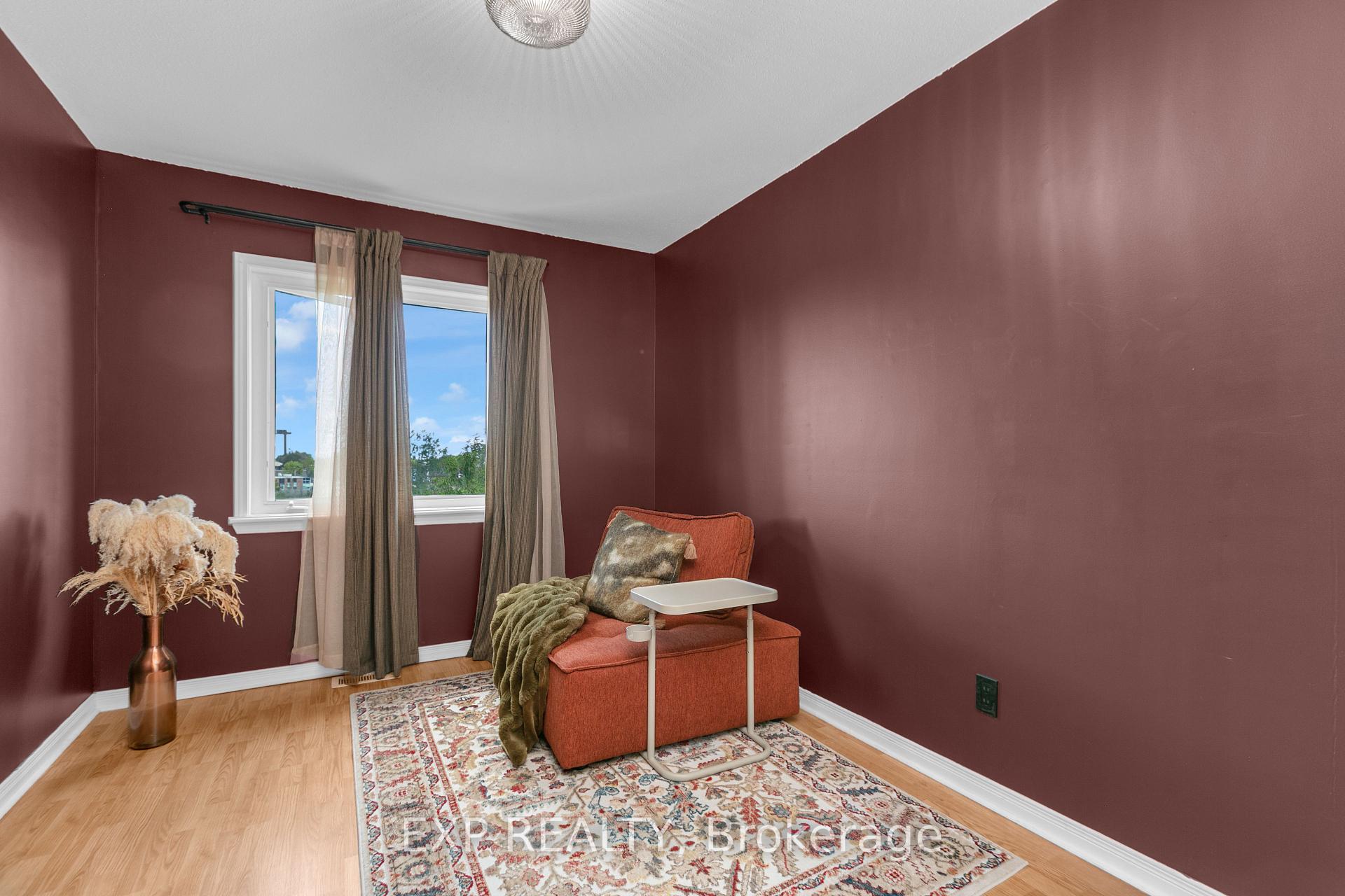 Photo 36 of 555 Reardon Private, Ottawa, Heron Gate/Industrial Park — HOMEH