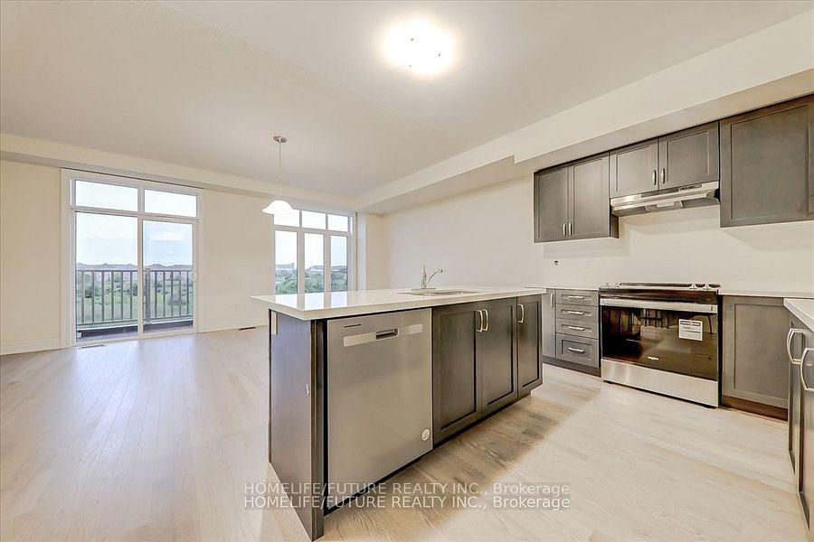 Photo 4 of 26 Andress Way, Markham, Cedarwood — HOMEH