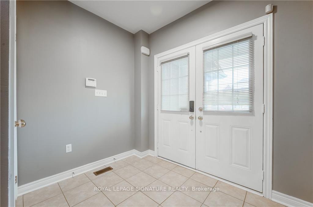 Photo 4 of 10 Keith Crescent, St. Catharines, Burleigh Hill — HOMEH