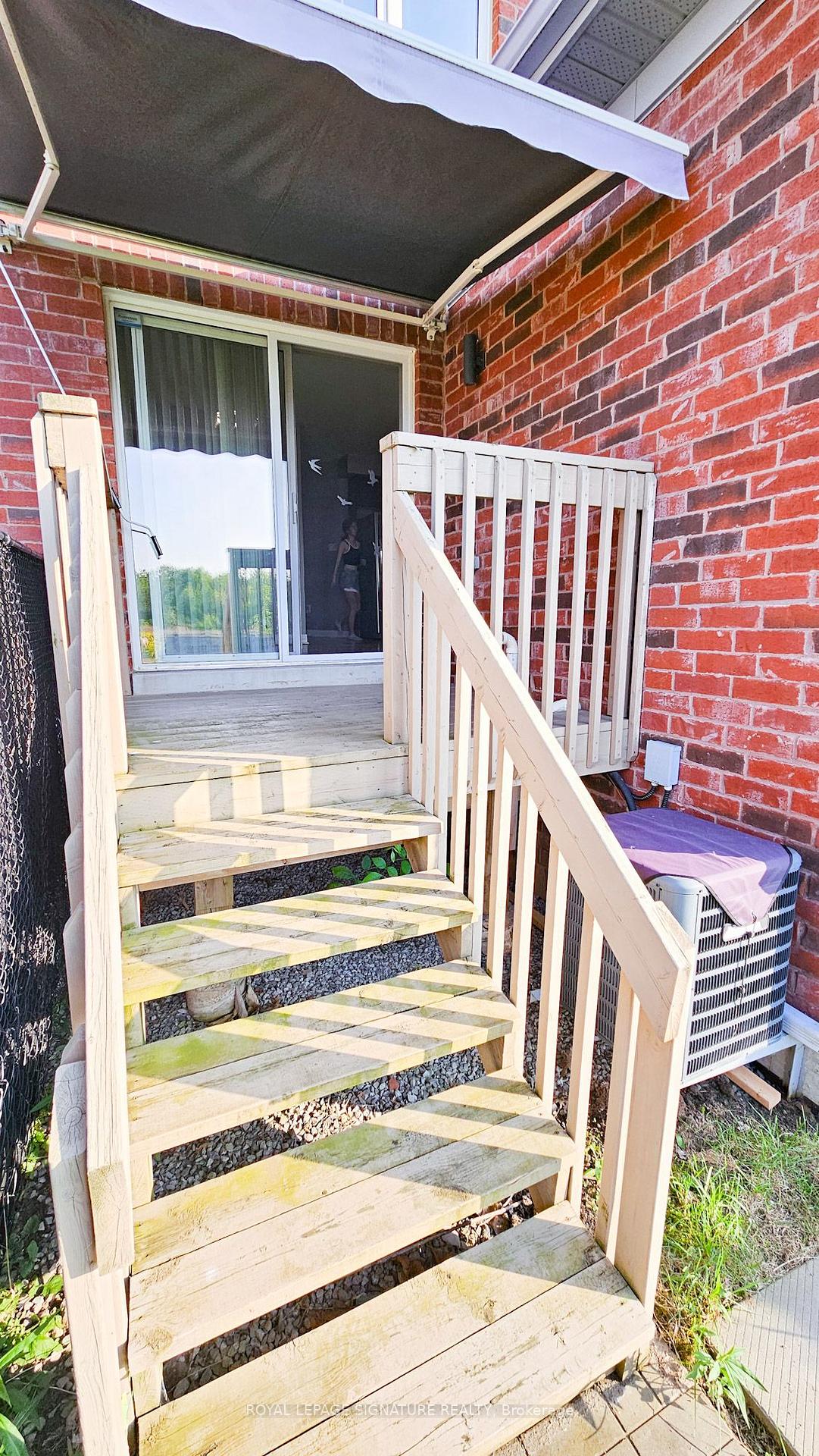 Photo 11 of 10 Keith Crescent, St. Catharines, Burleigh Hill — HOMEH