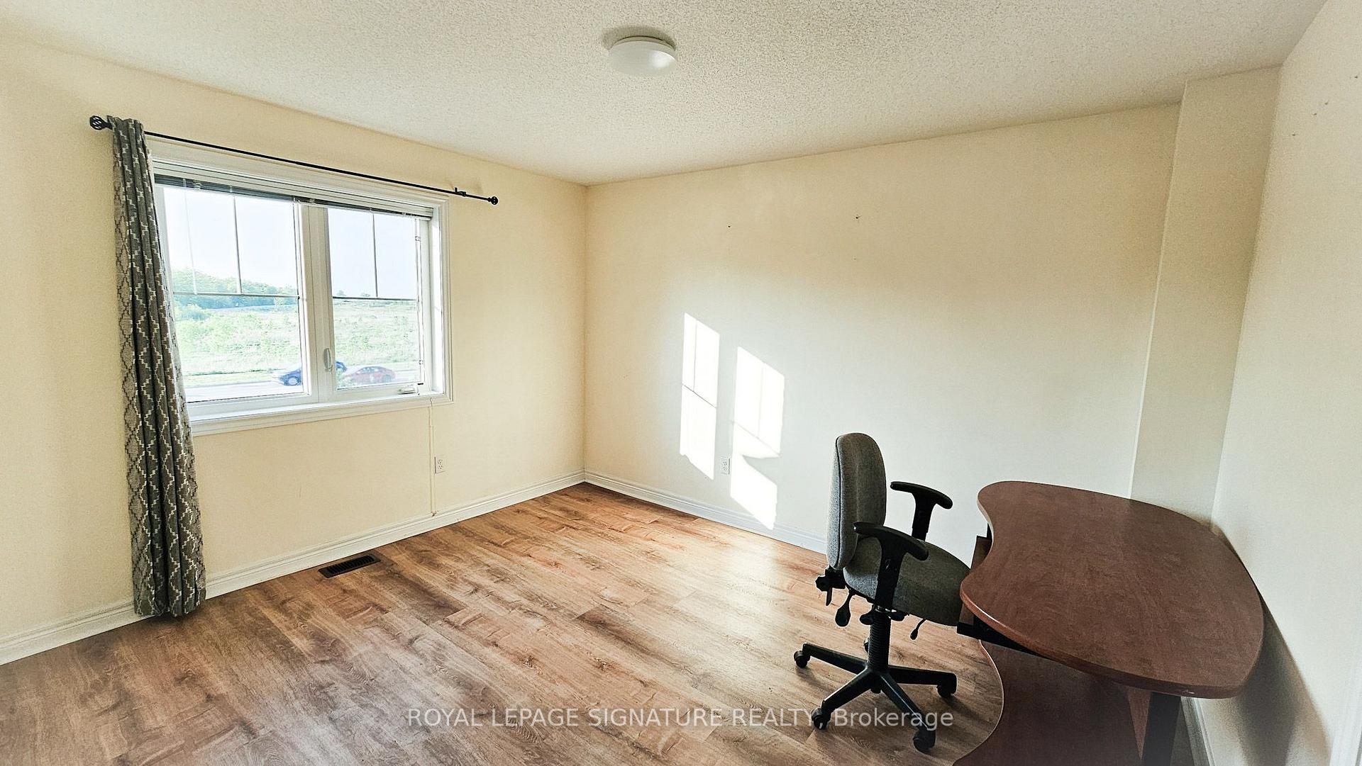 Photo 16 of 10 Keith Crescent, St. Catharines, Burleigh Hill — HOMEH