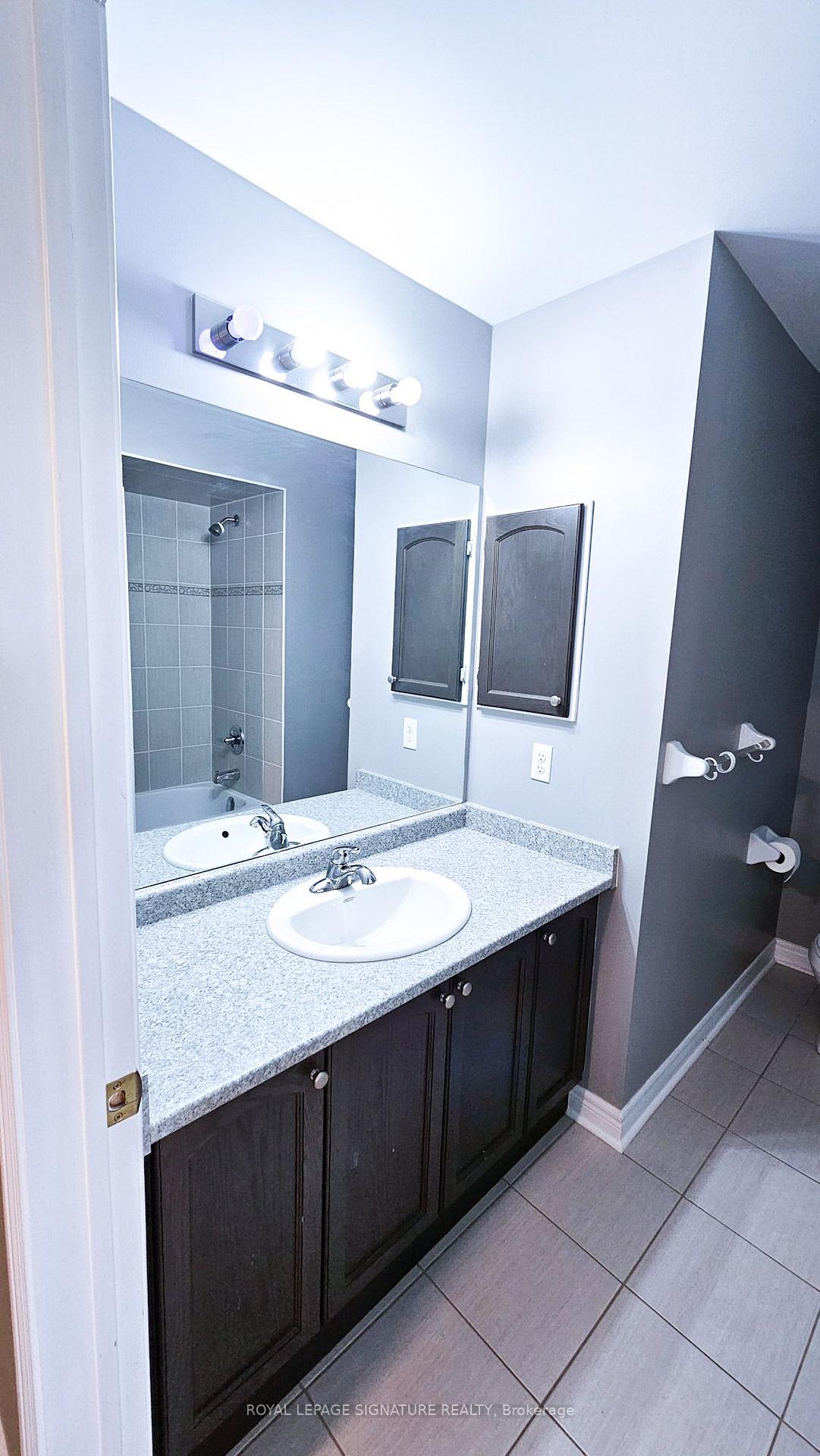 Photo 22 of 10 Keith Crescent, St. Catharines, Burleigh Hill — HOMEH