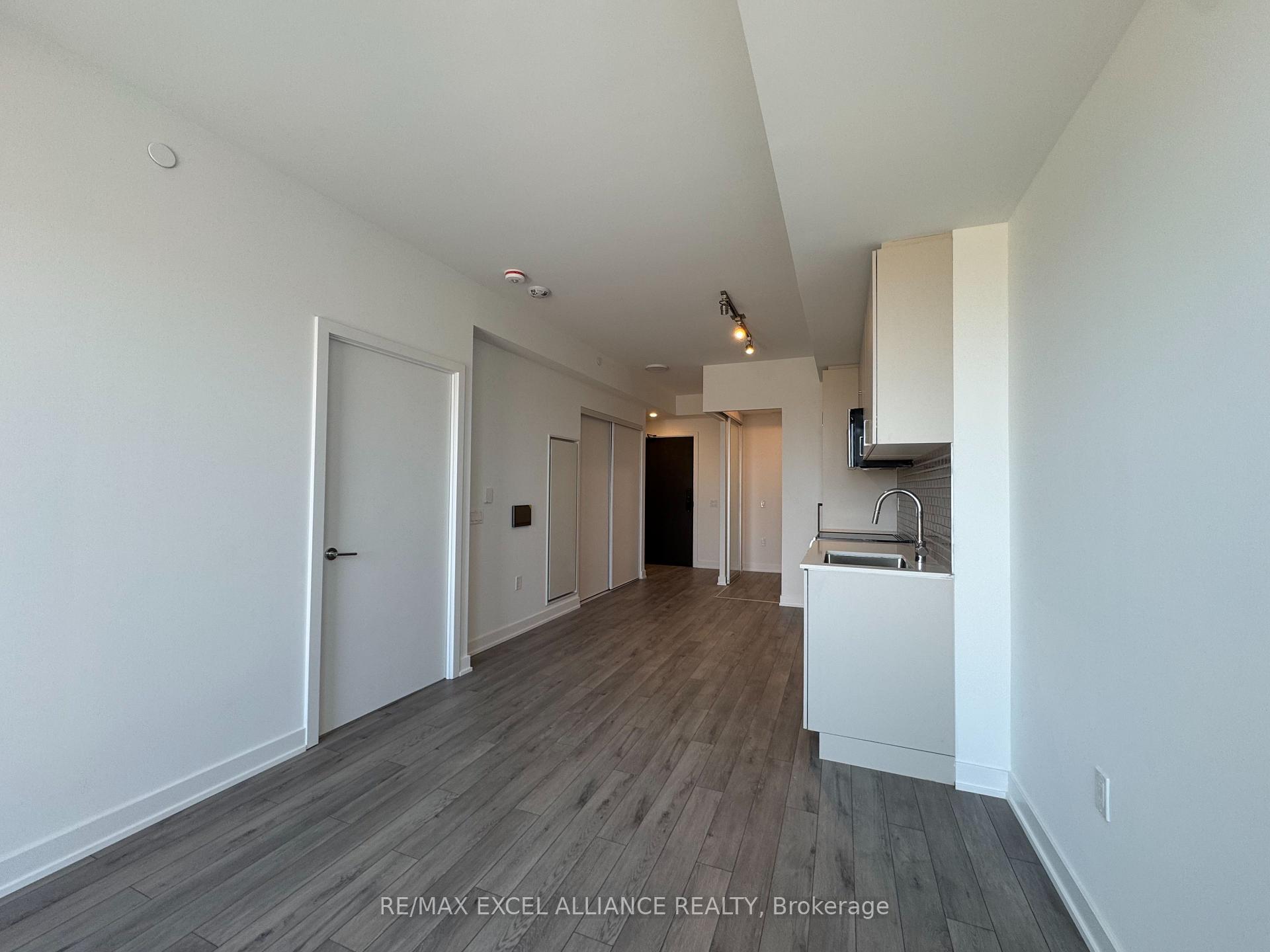 Photo 3 of Unit 130, 1005 Dundas Street E, Oakville, Joshua Meadows — HOMEH