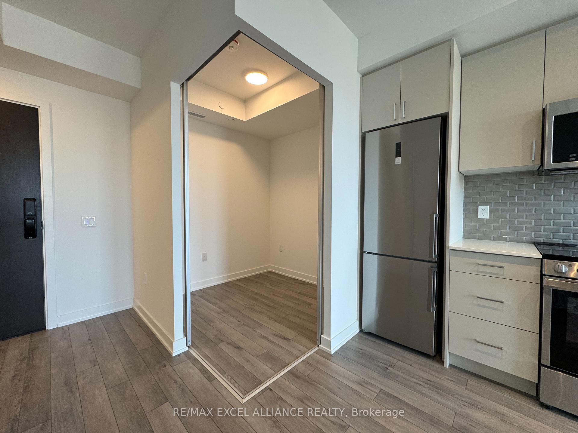 Photo 4 of Unit 130, 1005 Dundas Street E, Oakville, Joshua Meadows — HOMEH