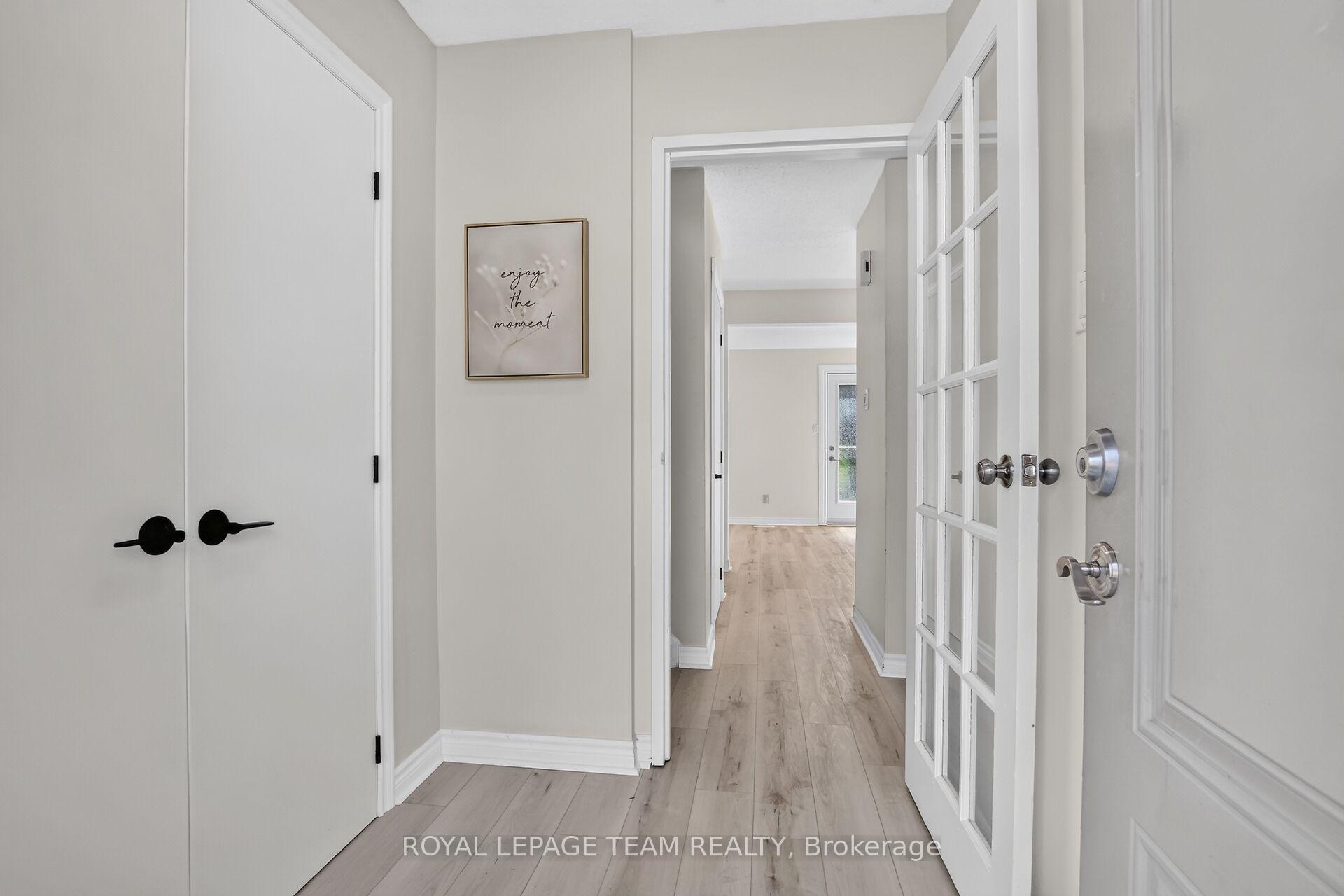 Photo 3 of 120 Mcclintock Way, Ottawa, Kanata - Katimavik — HOMEH