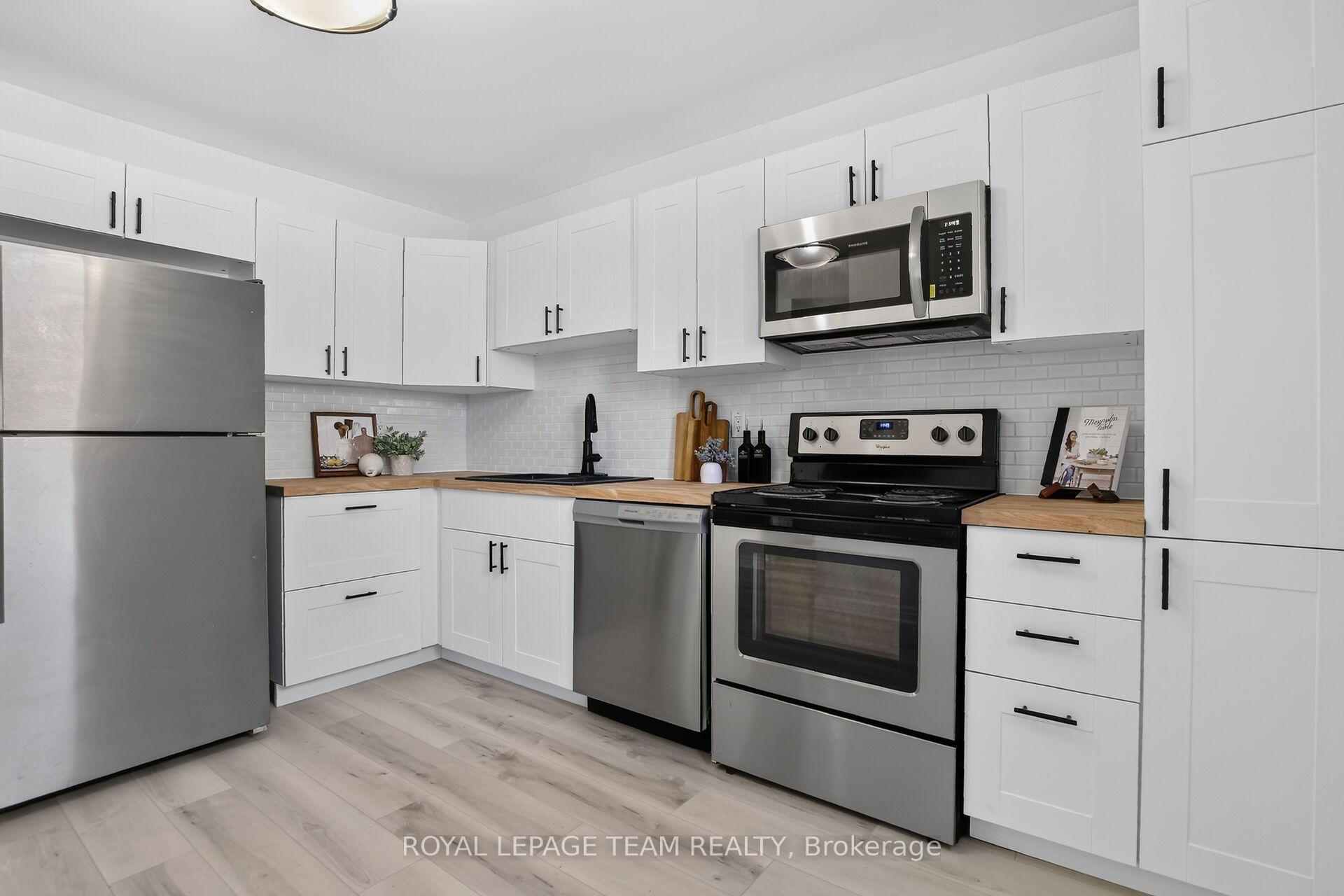 Photo 9 of 120 Mcclintock Way, Ottawa, Kanata - Katimavik — HOMEH