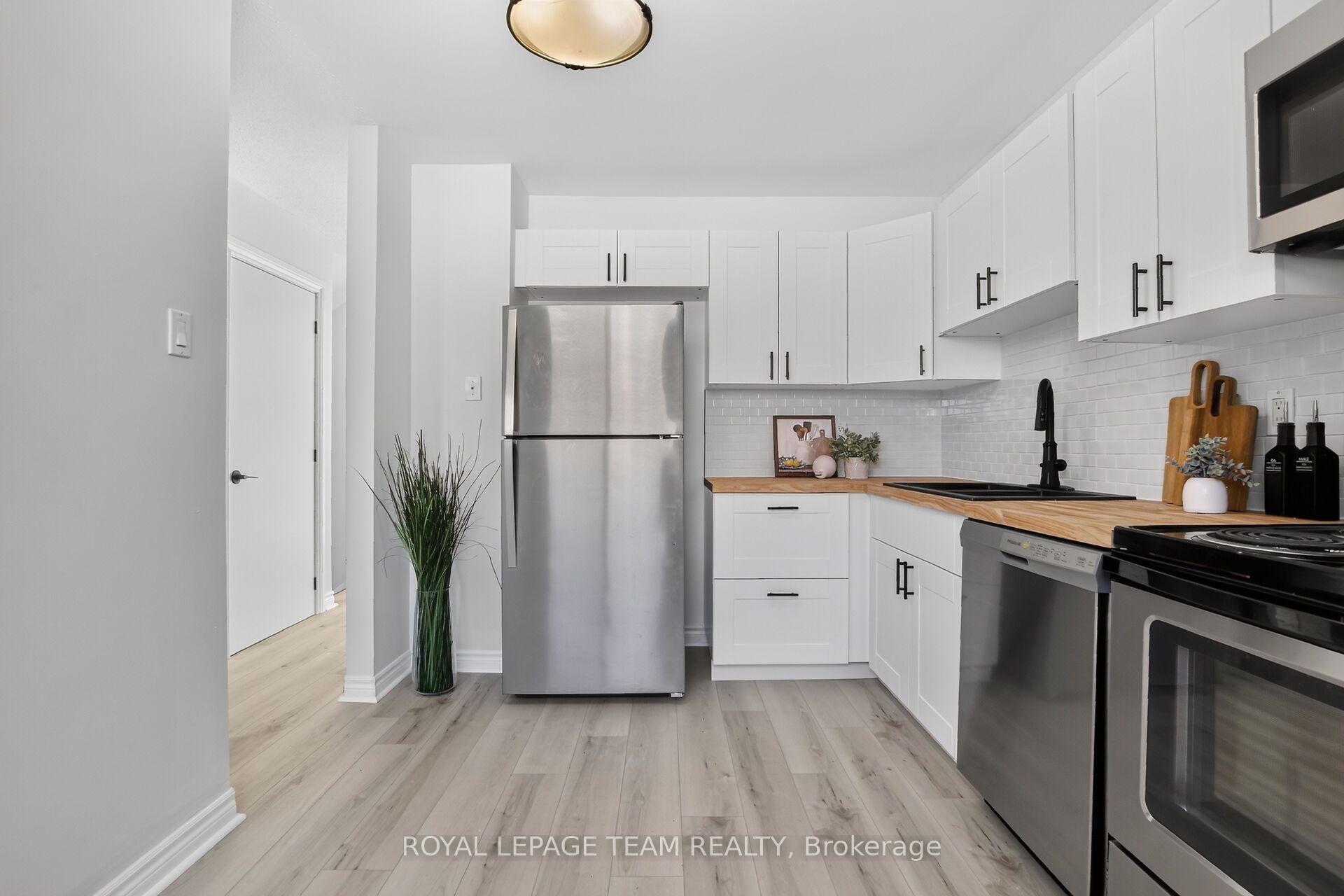 Photo 10 of 120 Mcclintock Way, Ottawa, Kanata - Katimavik — HOMEH