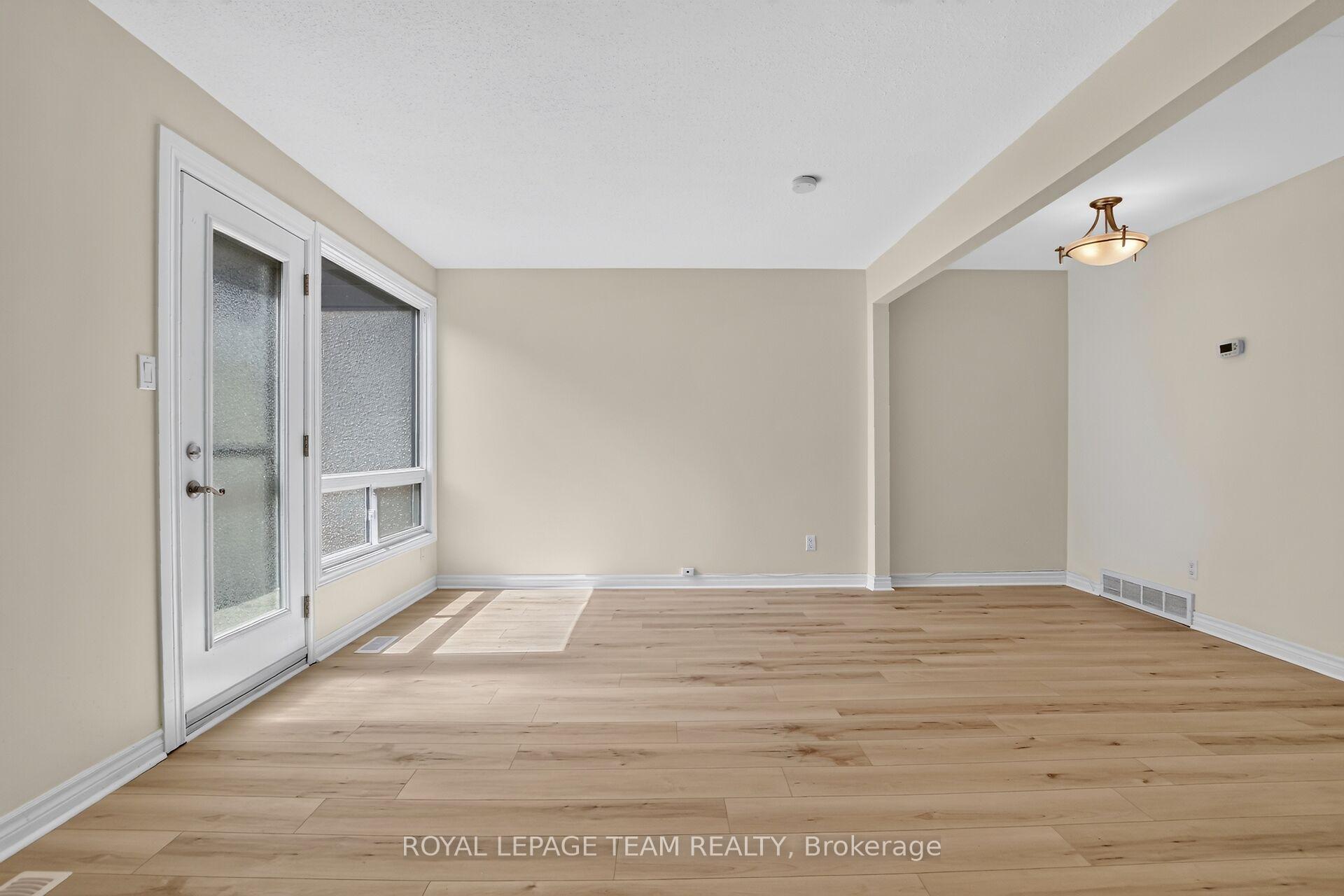 Photo 15 of 120 Mcclintock Way, Ottawa, Kanata - Katimavik — HOMEH
