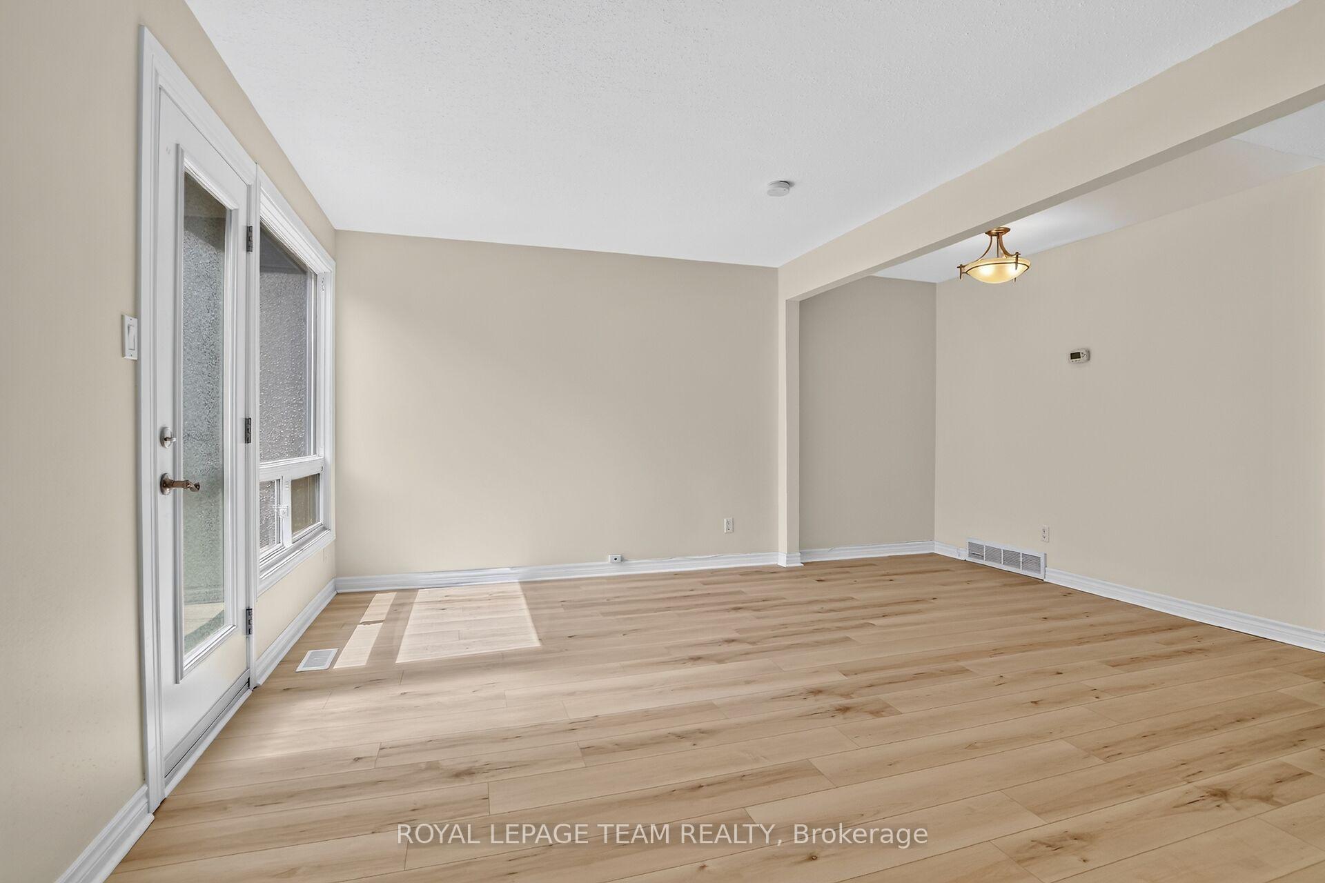 Photo 17 of 120 Mcclintock Way, Ottawa, Kanata - Katimavik — HOMEH