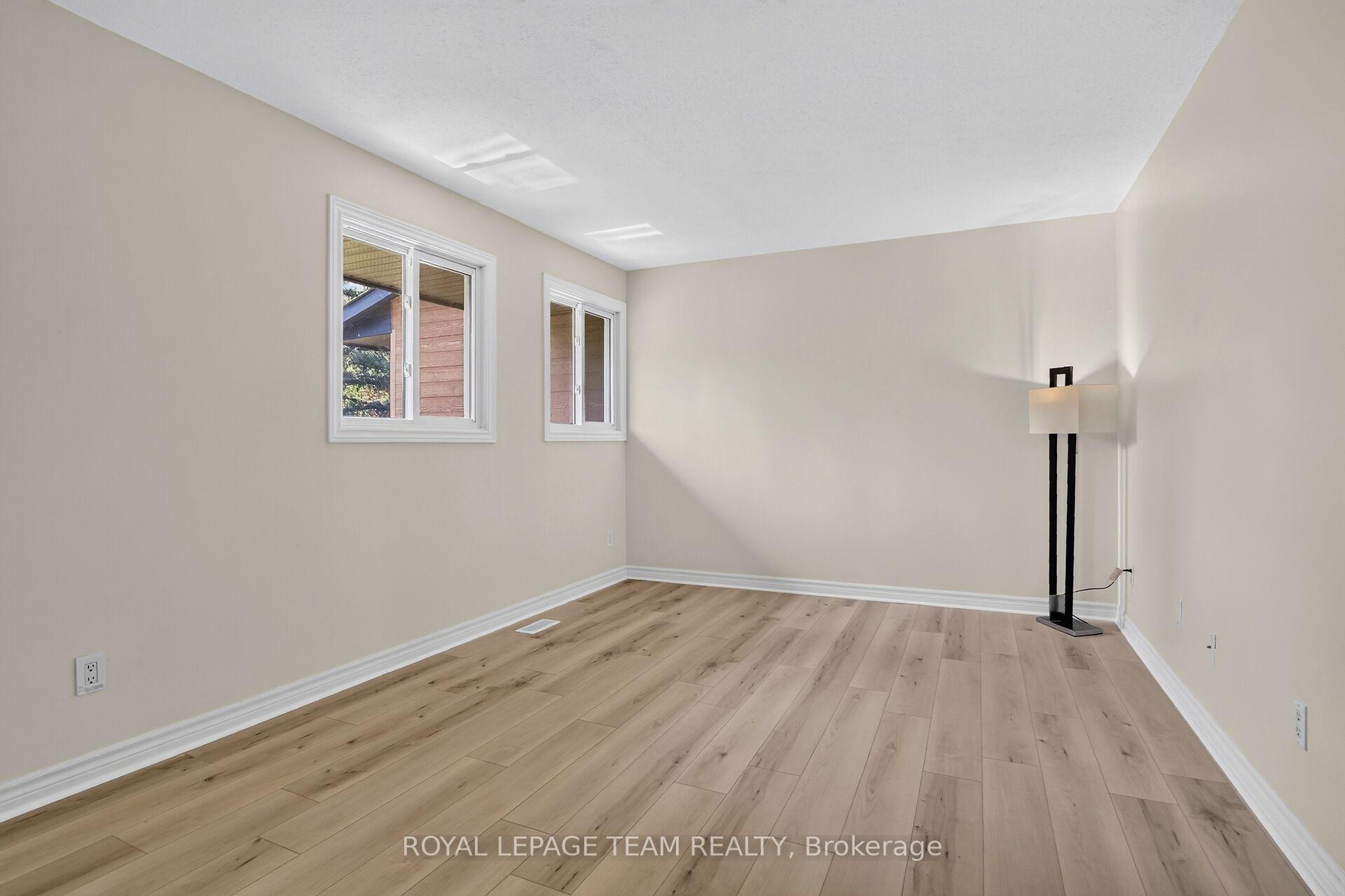 Photo 26 of 120 Mcclintock Way, Ottawa, Kanata - Katimavik — HOMEH