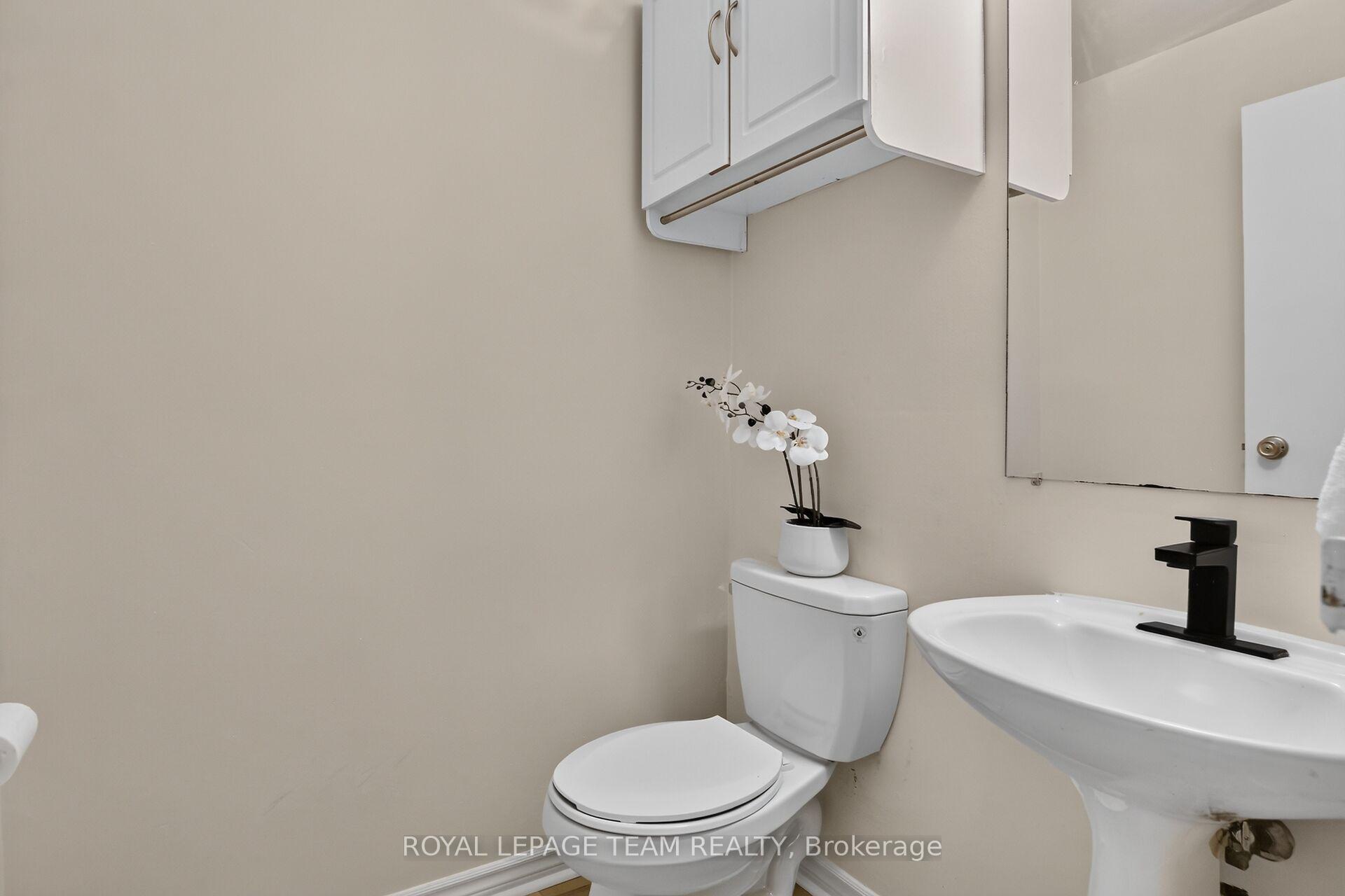 Photo 40 of 120 Mcclintock Way, Ottawa, Kanata - Katimavik — HOMEH