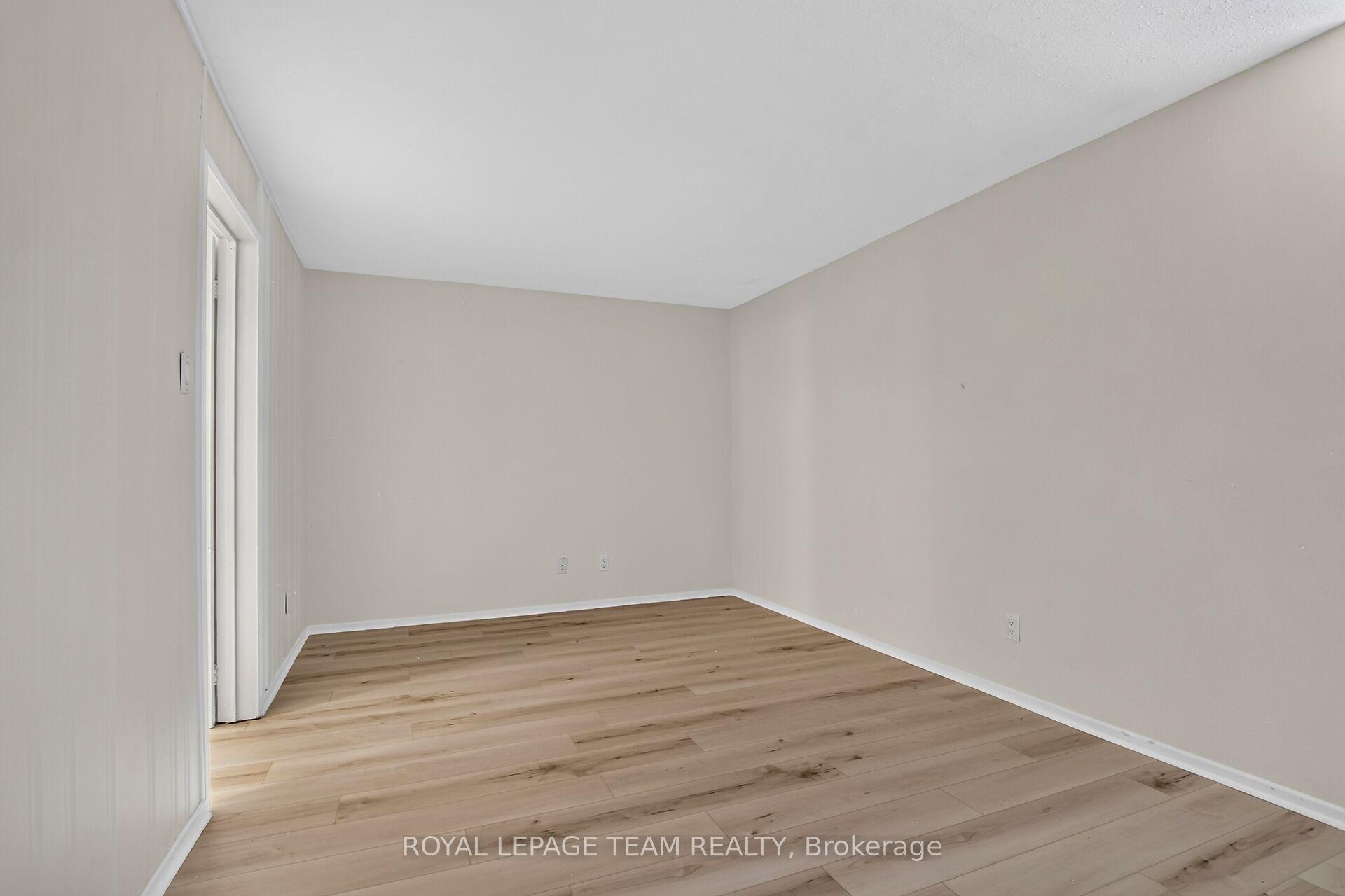 Photo 41 of 120 Mcclintock Way, Ottawa, Kanata - Katimavik — HOMEH