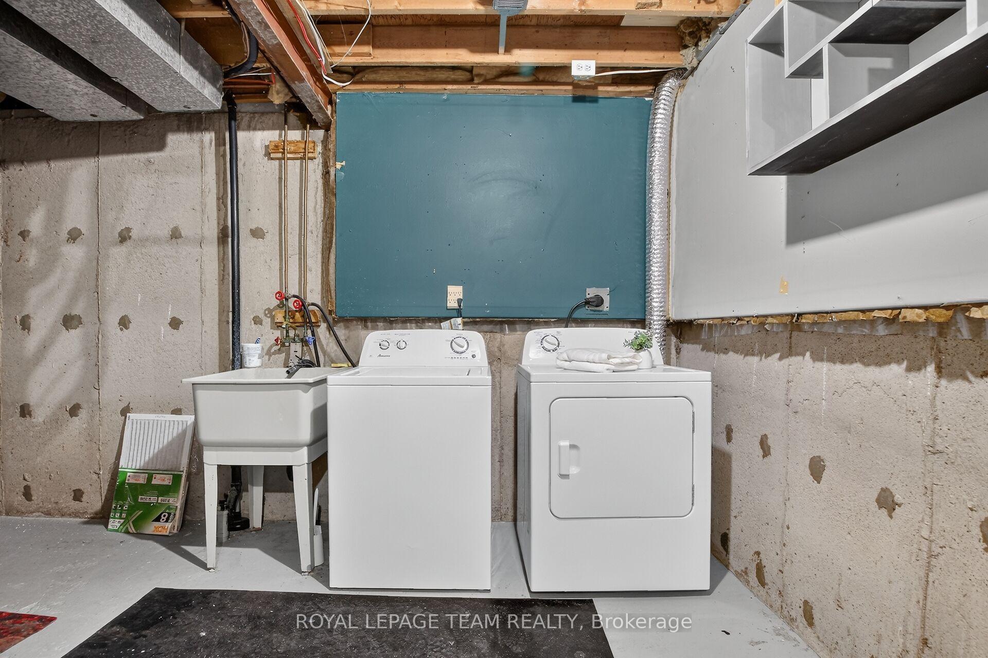 Photo 44 of 120 Mcclintock Way, Ottawa, Kanata - Katimavik — HOMEH