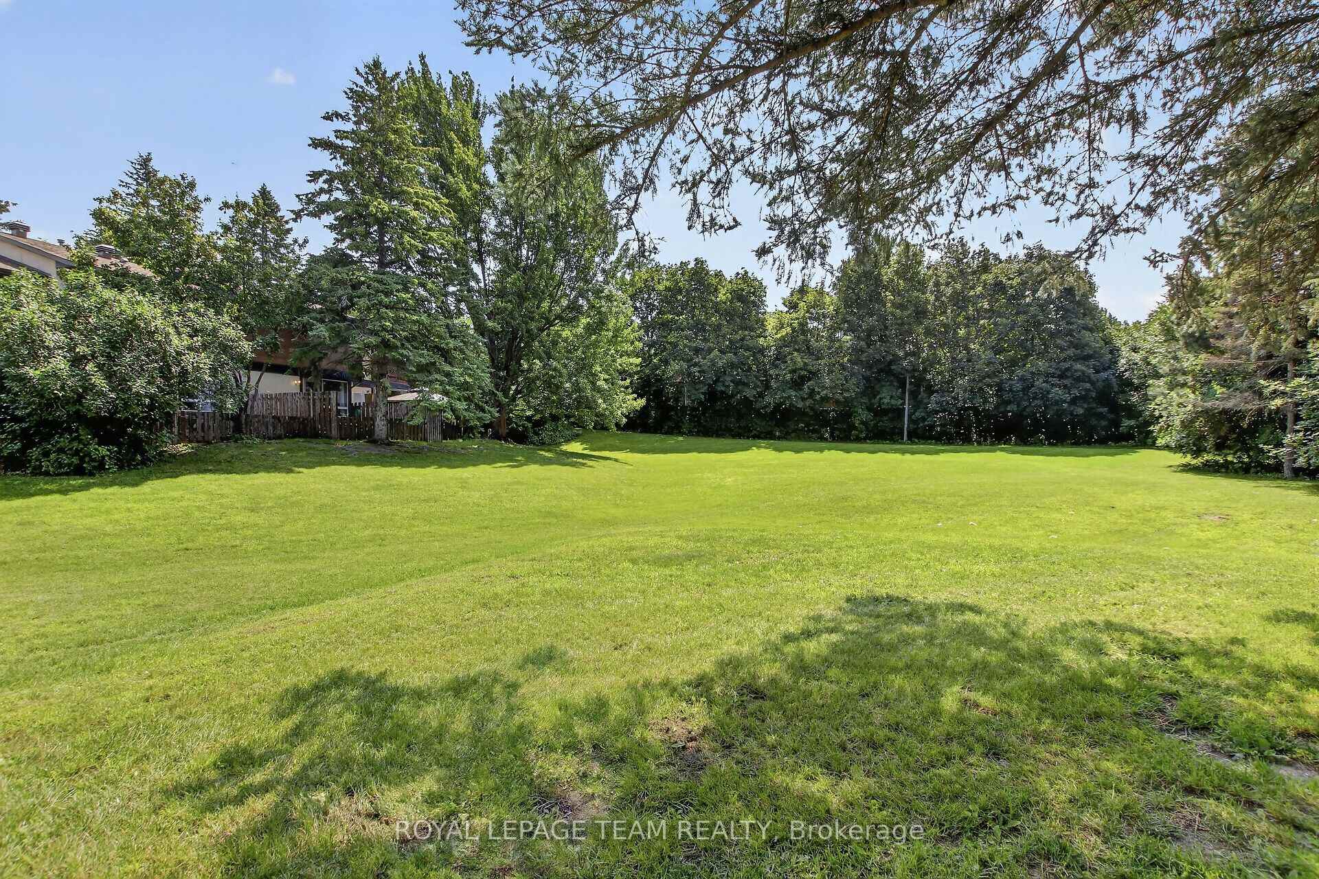 Photo 48 of 120 Mcclintock Way, Ottawa, Kanata - Katimavik — HOMEH