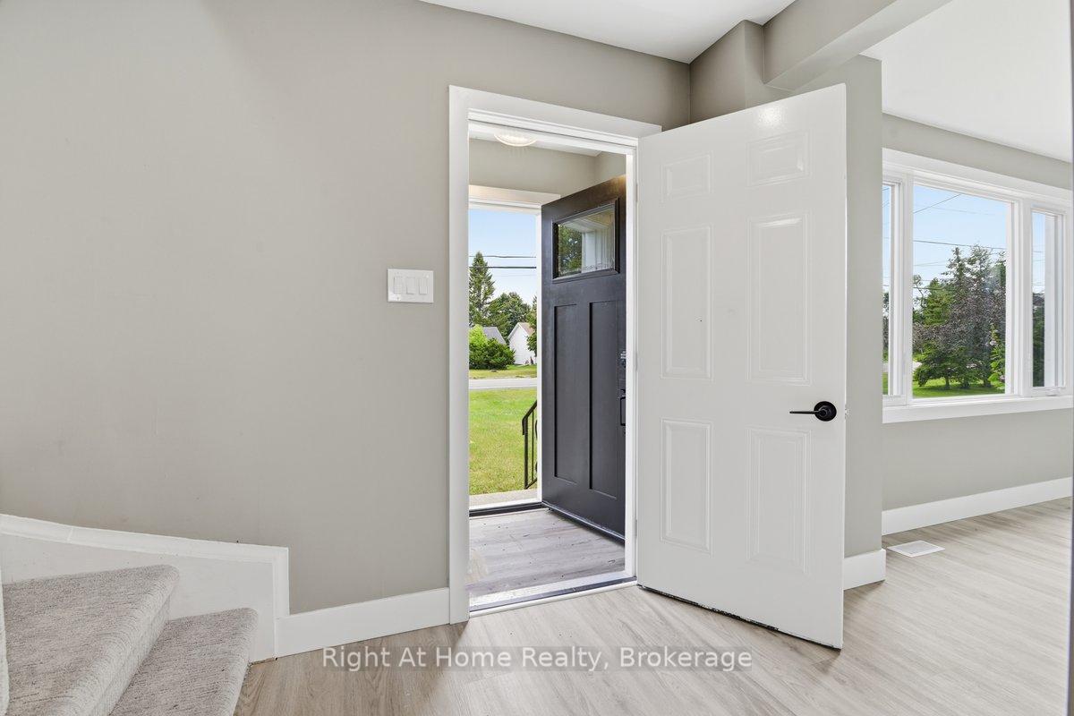 Photo 5 of 721 Harmony Road, Belleville, Thurlow Ward — HOMEH