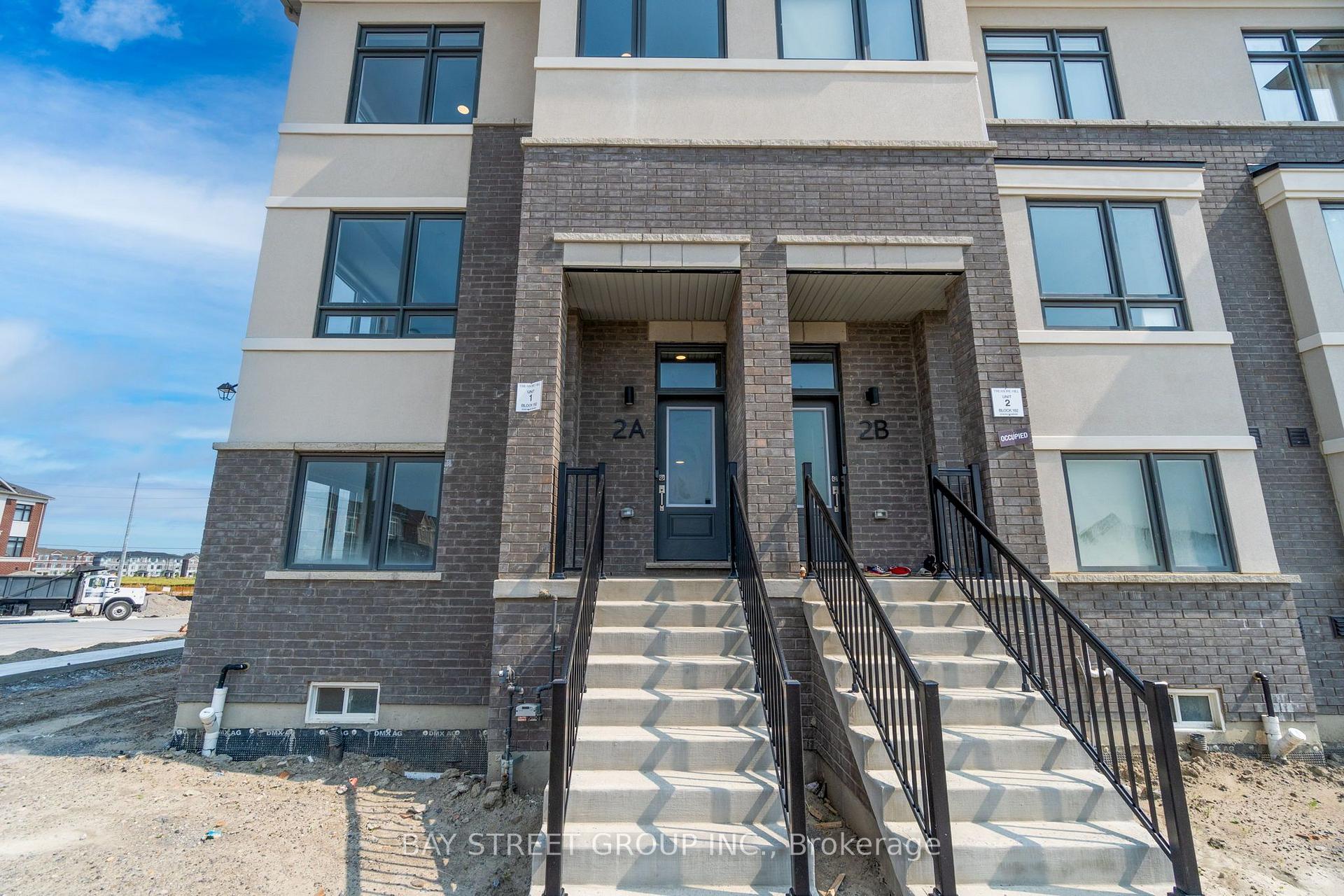 Photo 3 of 2A Big Willow Crescent, Richmond Hill, Rural Richmond Hill — HOMEH
