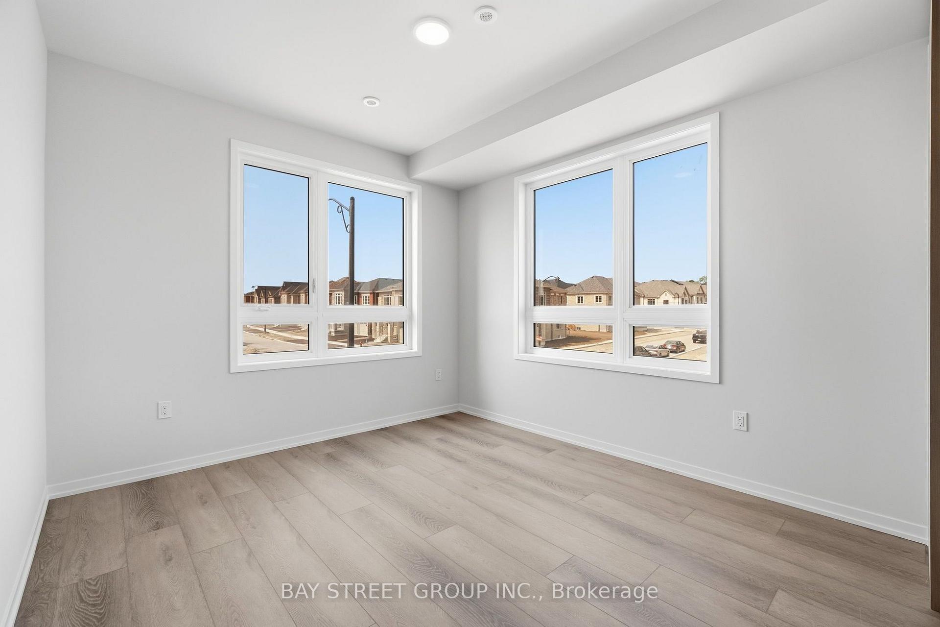 Photo 14 of 2A Big Willow Crescent, Richmond Hill, Rural Richmond Hill — HOMEH