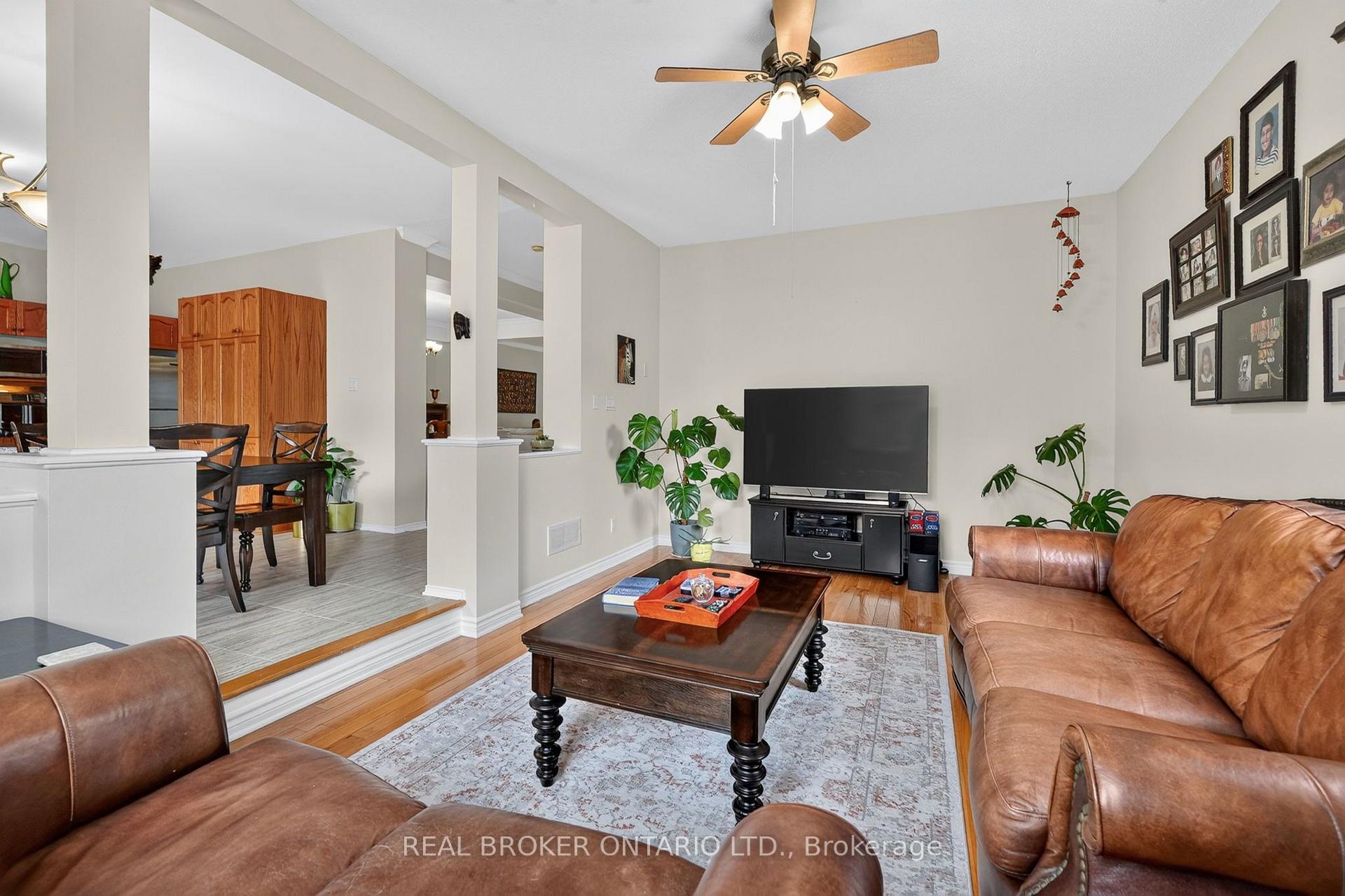 Photo 13 of 157 Fairlop Way, Ottawa, Barrhaven - Longfields — HOMEH