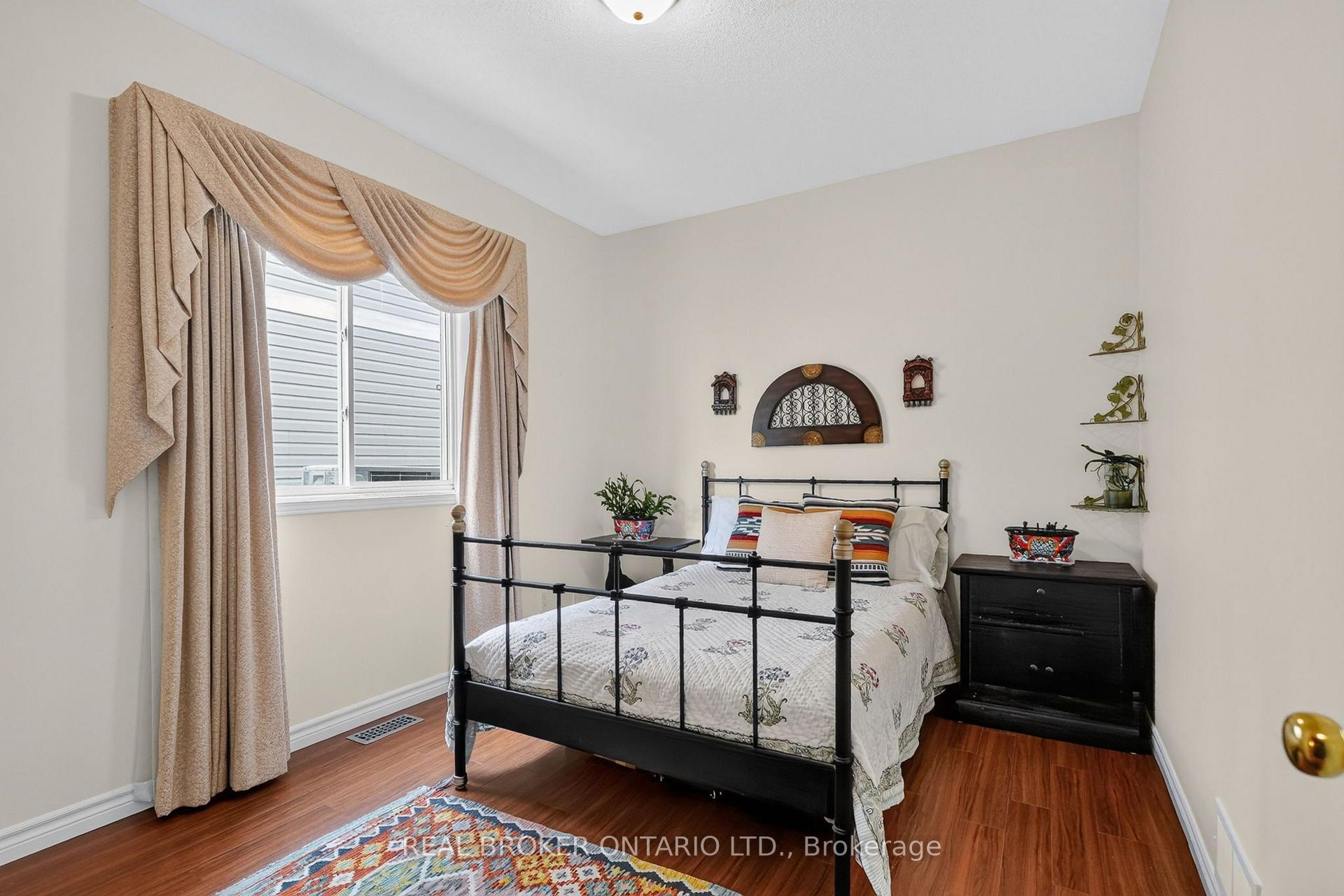 Photo 21 of 157 Fairlop Way, Ottawa, Barrhaven - Longfields — HOMEH
