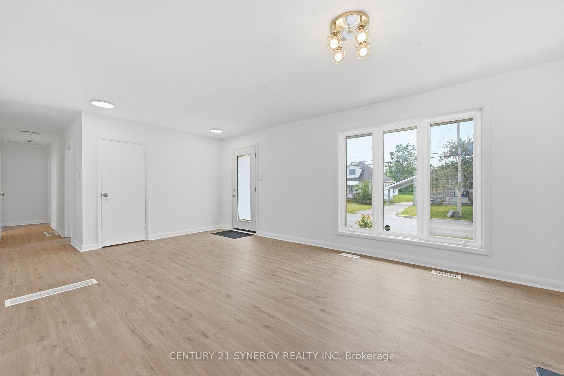 Photo 13 of 95 West Street W, Quinte West, Trenton Ward — HOMEH